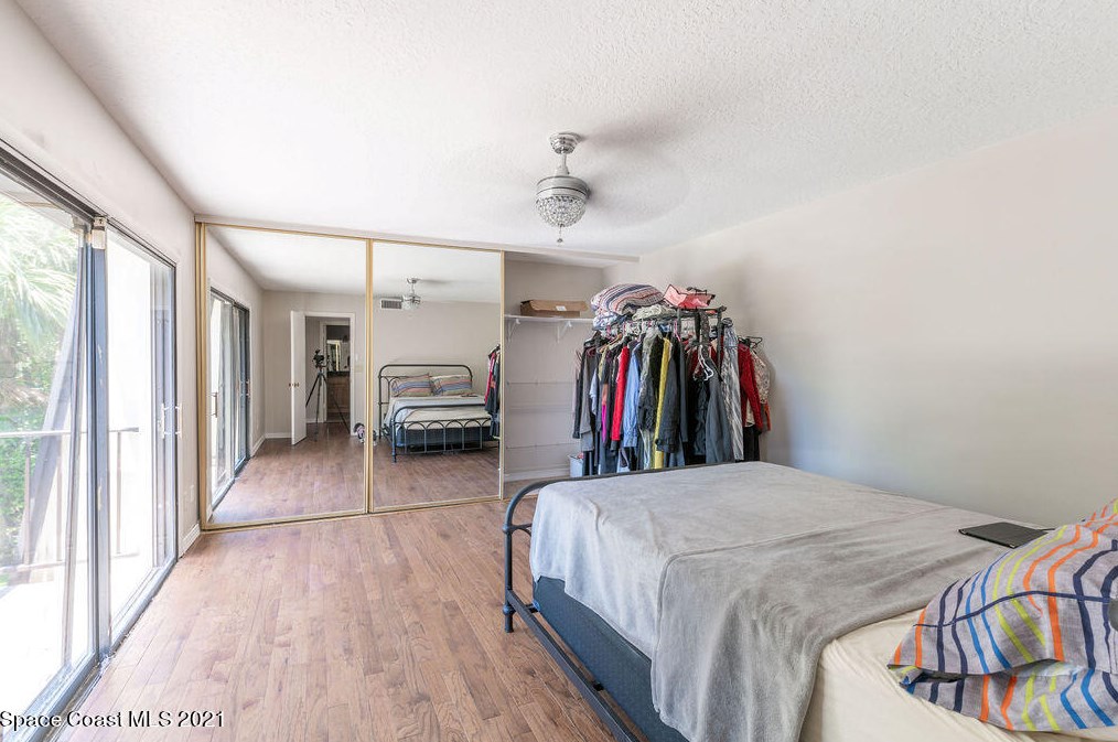 1913 Vista Oaks Cir, Melbourne FL  32905-3135 exterior