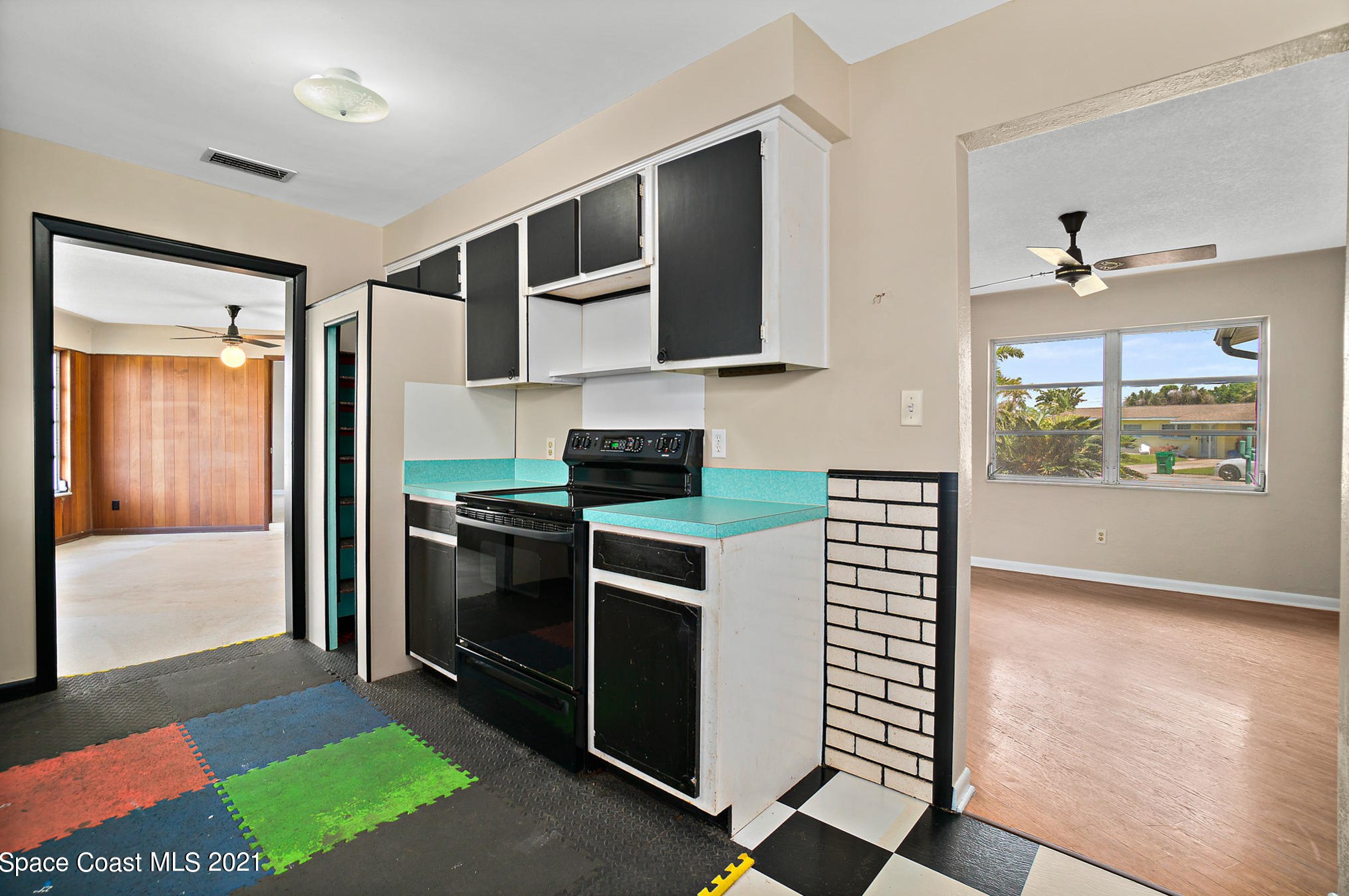 475 Needle Blvd, Merritt Island FL  32953-6109 exterior