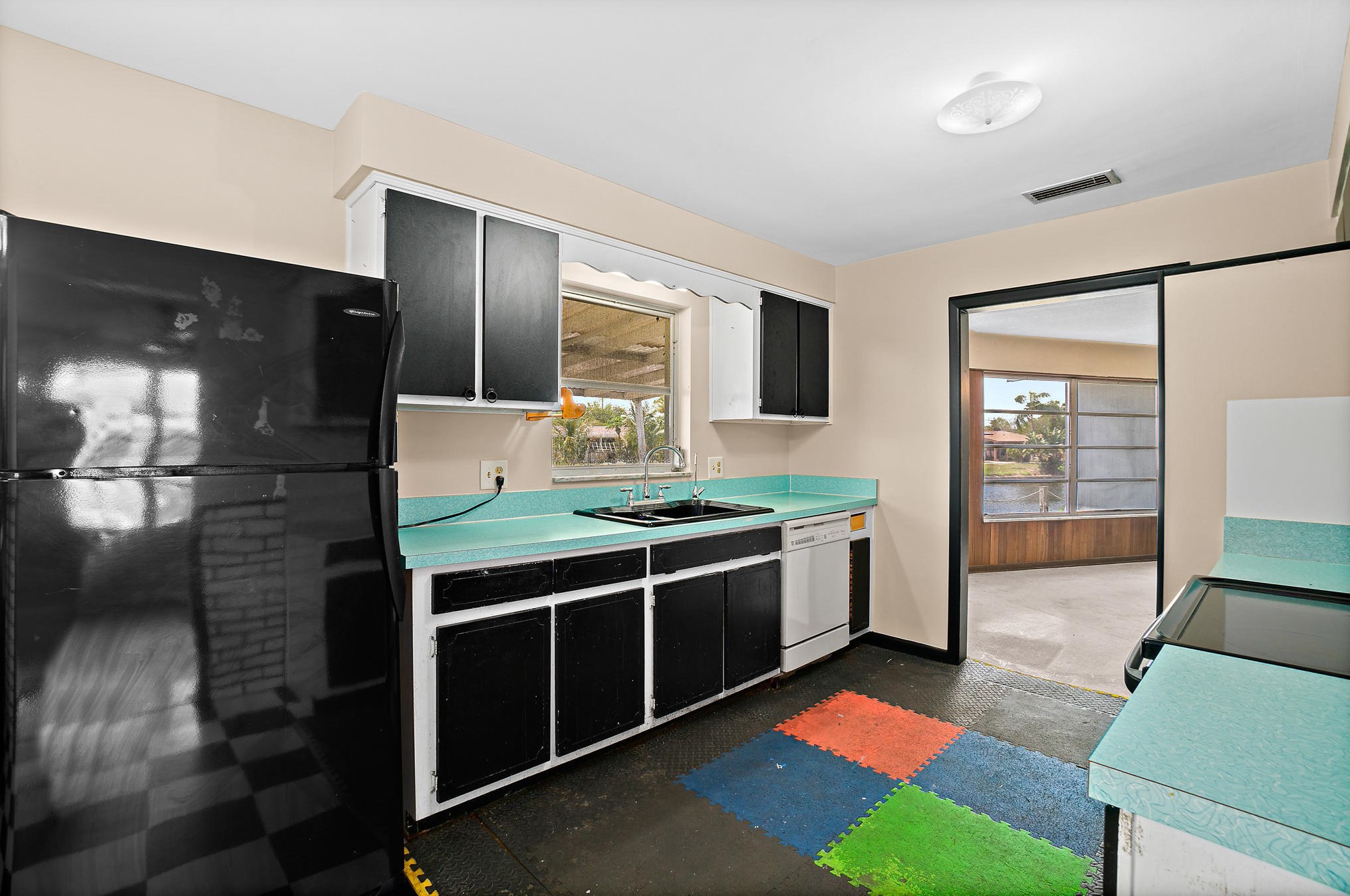 475 Needle Blvd, Merritt Island FL  32953-6109 exterior