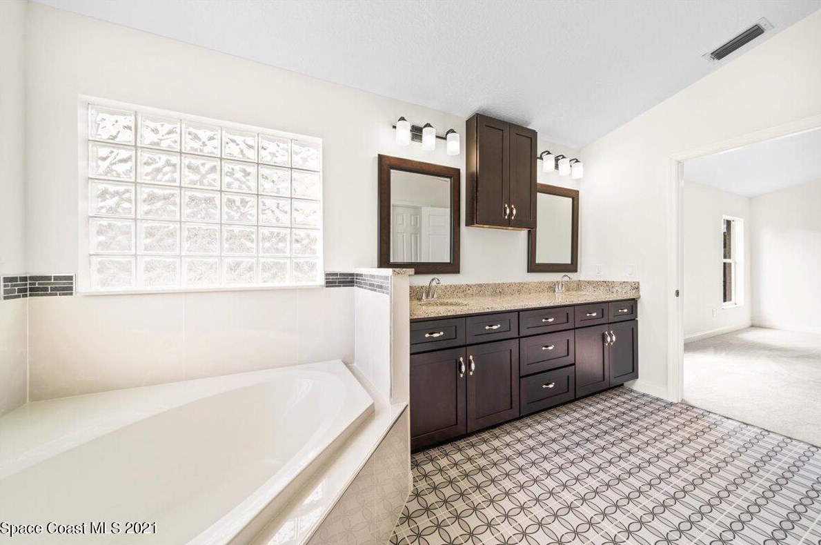 639 Heather Stone Dr, Merritt Island FL  32953-4341 exterior