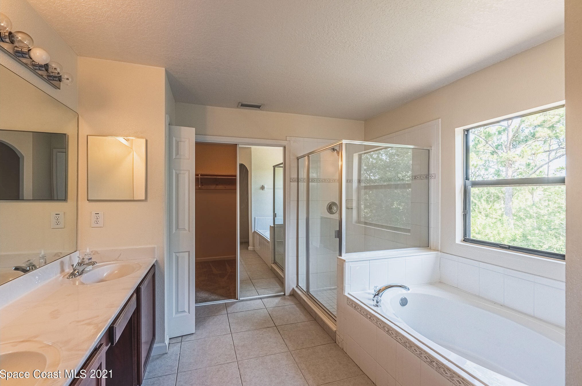 397 Breckenridge Cir, Melbourne FL  32909-2339 exterior