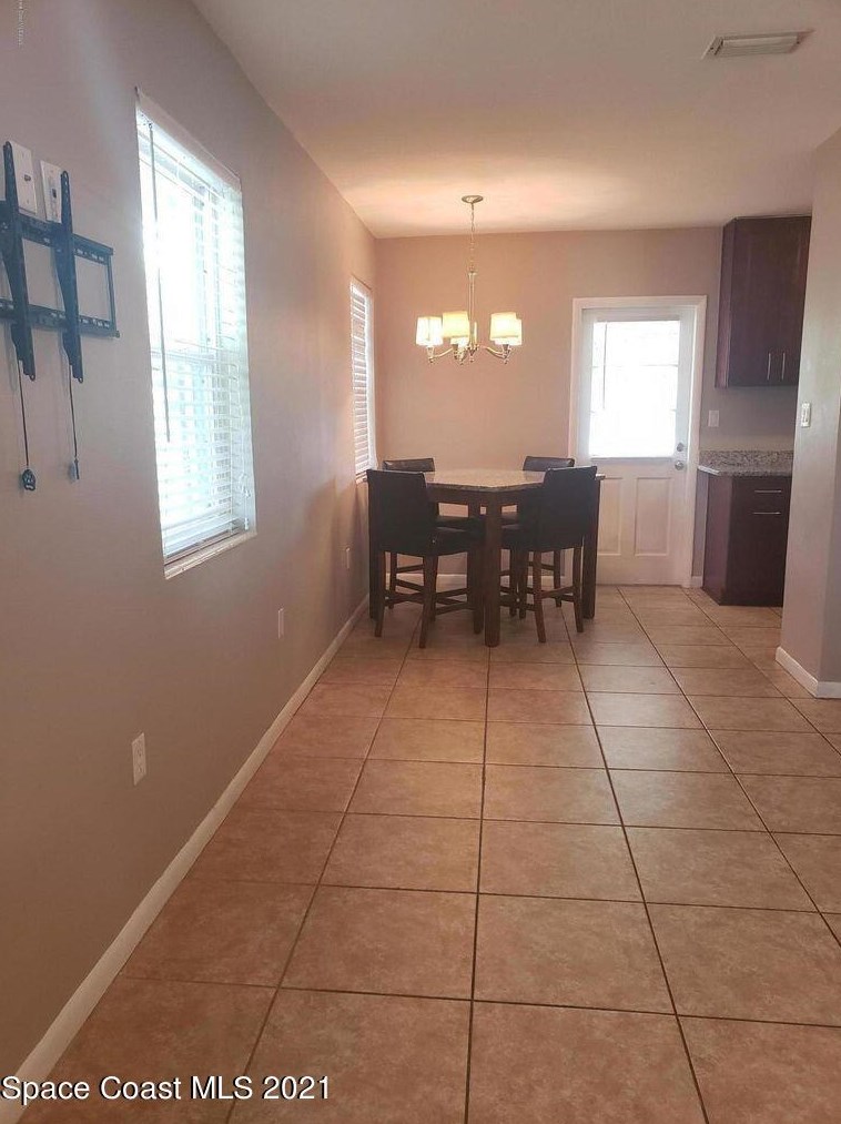 304 Cornell Ave, Melbourne FL  32901-7725 exterior