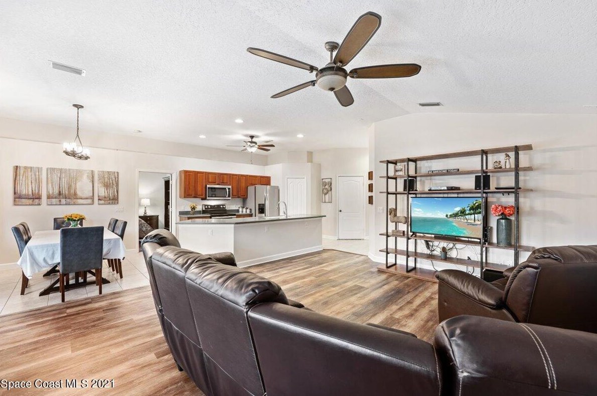 3838 Sunflower Ct, Merritt Island FL  32953-8047 exterior