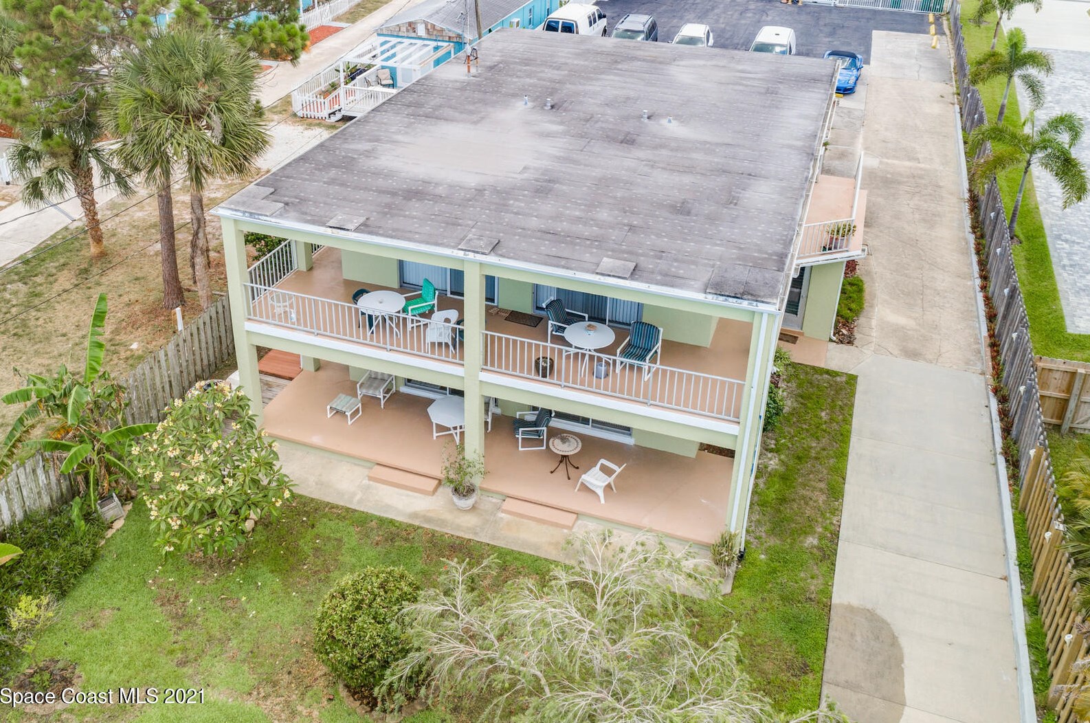 2189 Pineapple Ave, Melbourne FL 32935-6601 exterior