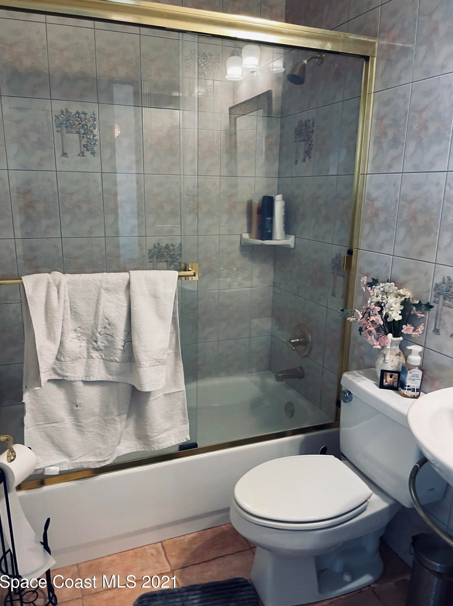 2189 Pineapple Ave, Melbourne FL 32935-6601 exterior