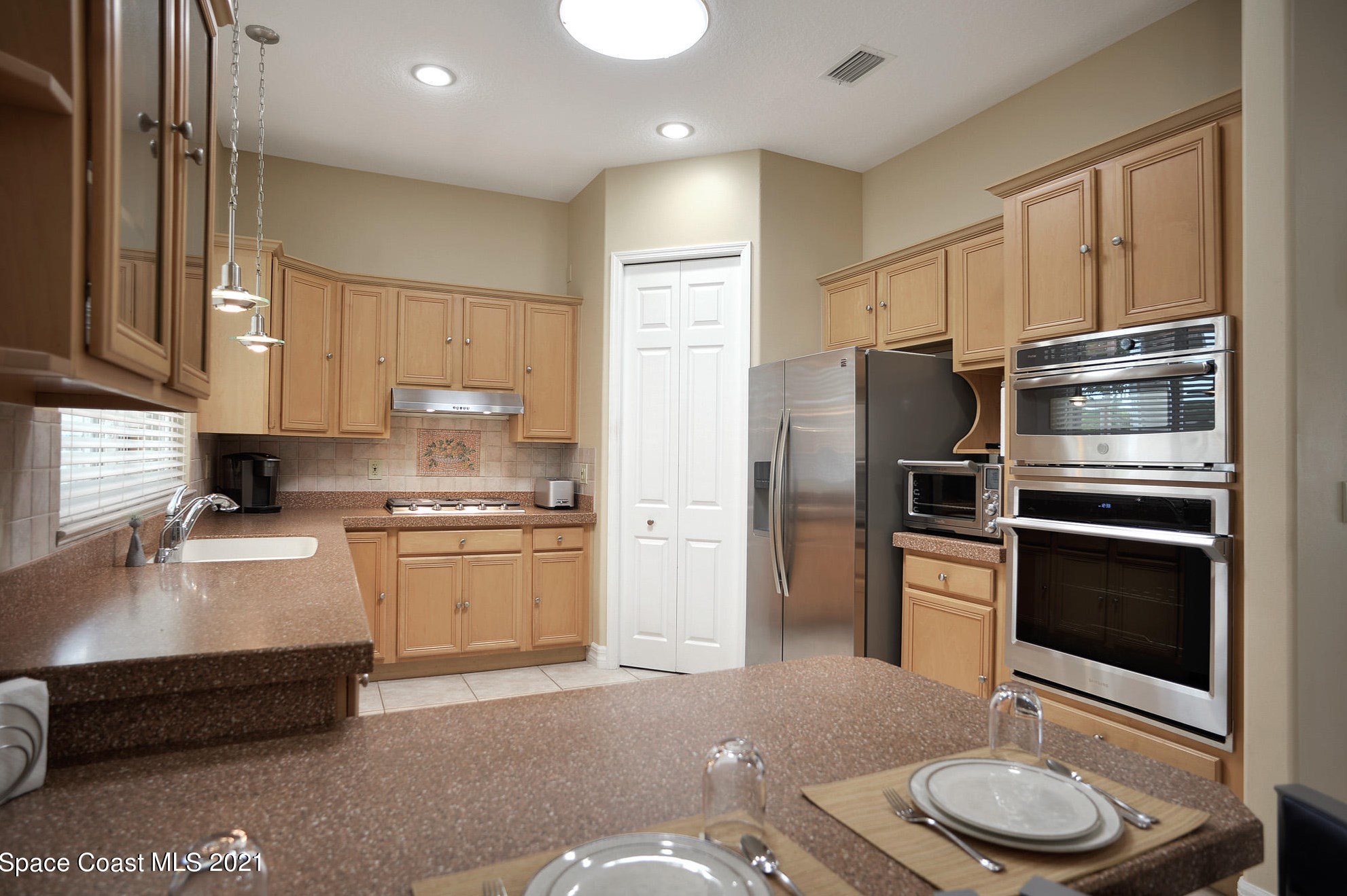 2000 Misty Harbor Pl, Merritt Island FL  32952-2803 exterior