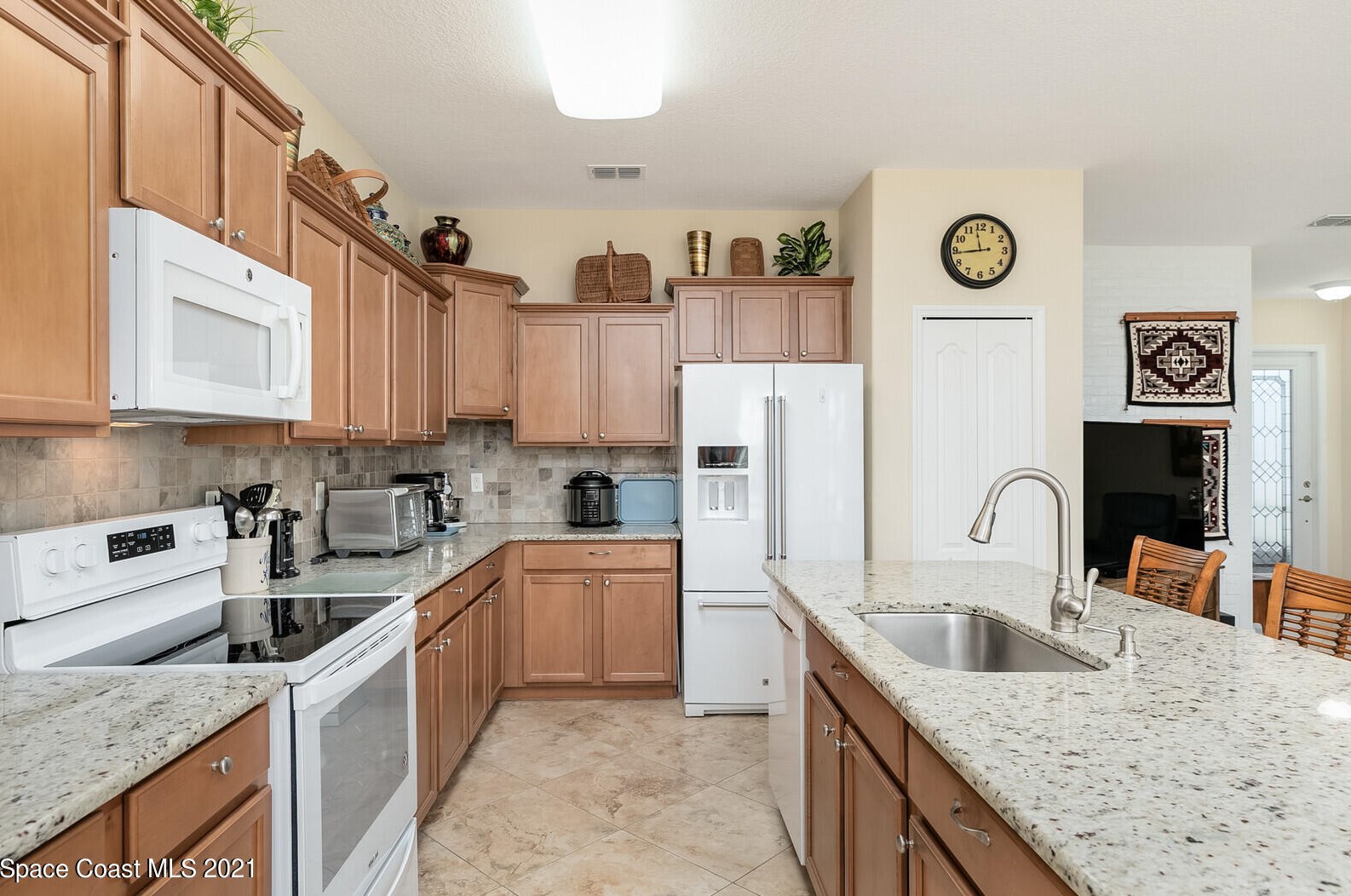 6085 Trieda Dr, Melbourne FL  32940-8071 exterior