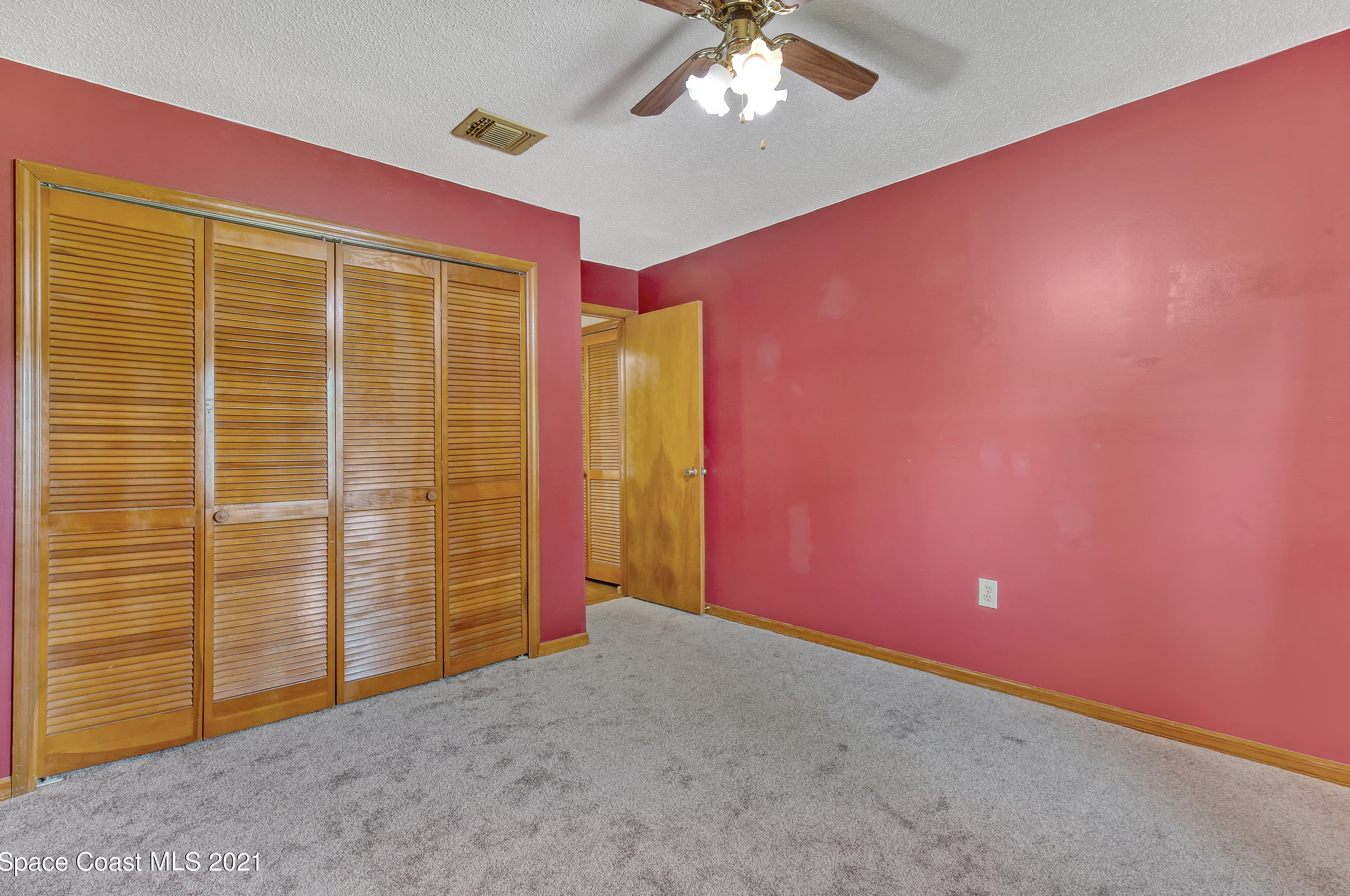 660 Oak Park Cir, Merritt Island FL  32953-4160 exterior
