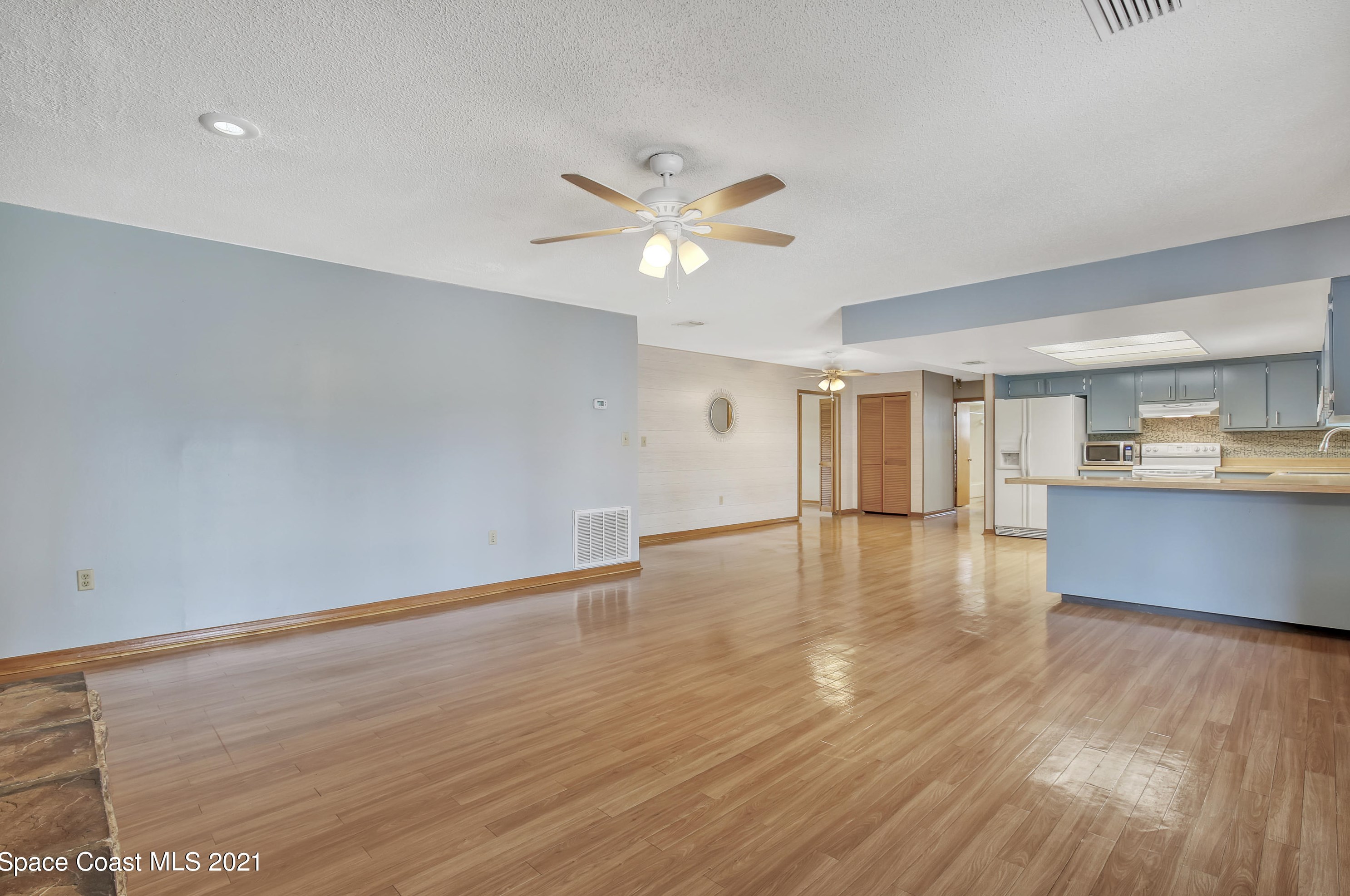 660 Oak Park Cir, Merritt Island FL  32953-4160 exterior