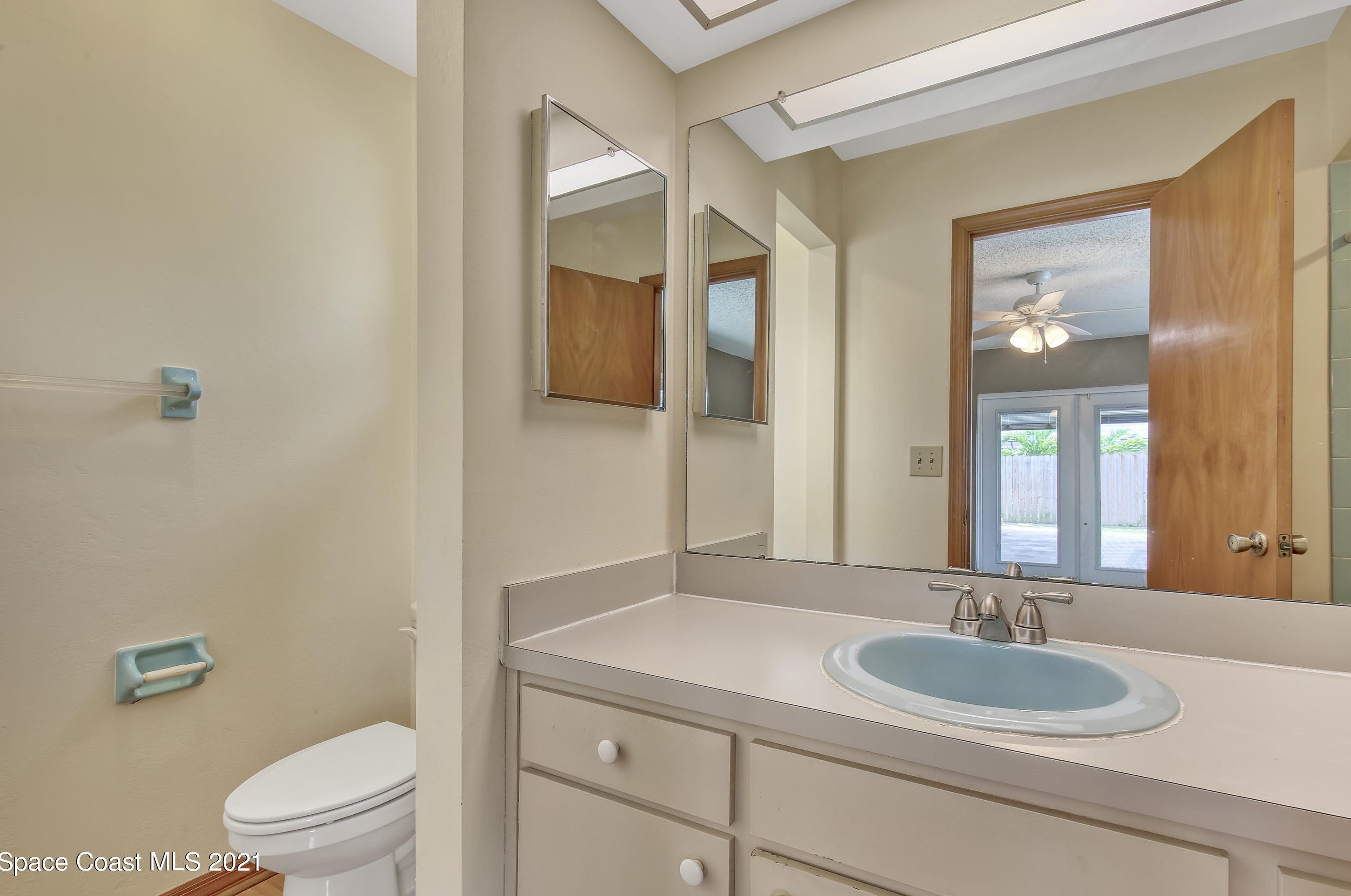660 Oak Park Cir, Merritt Island FL  32953-4160 exterior