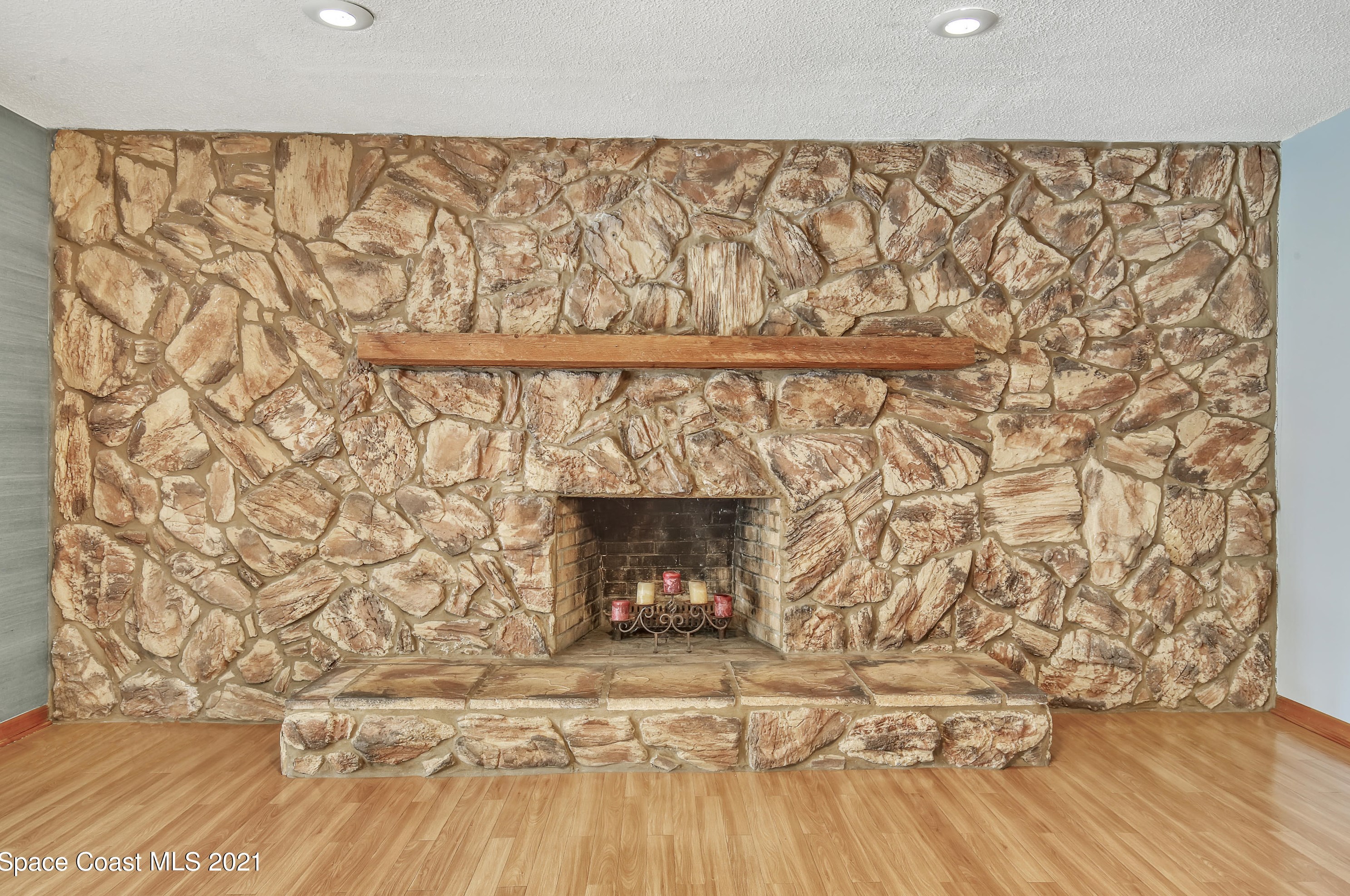 660 Oak Park Cir, Merritt Island FL  32953-4160 exterior