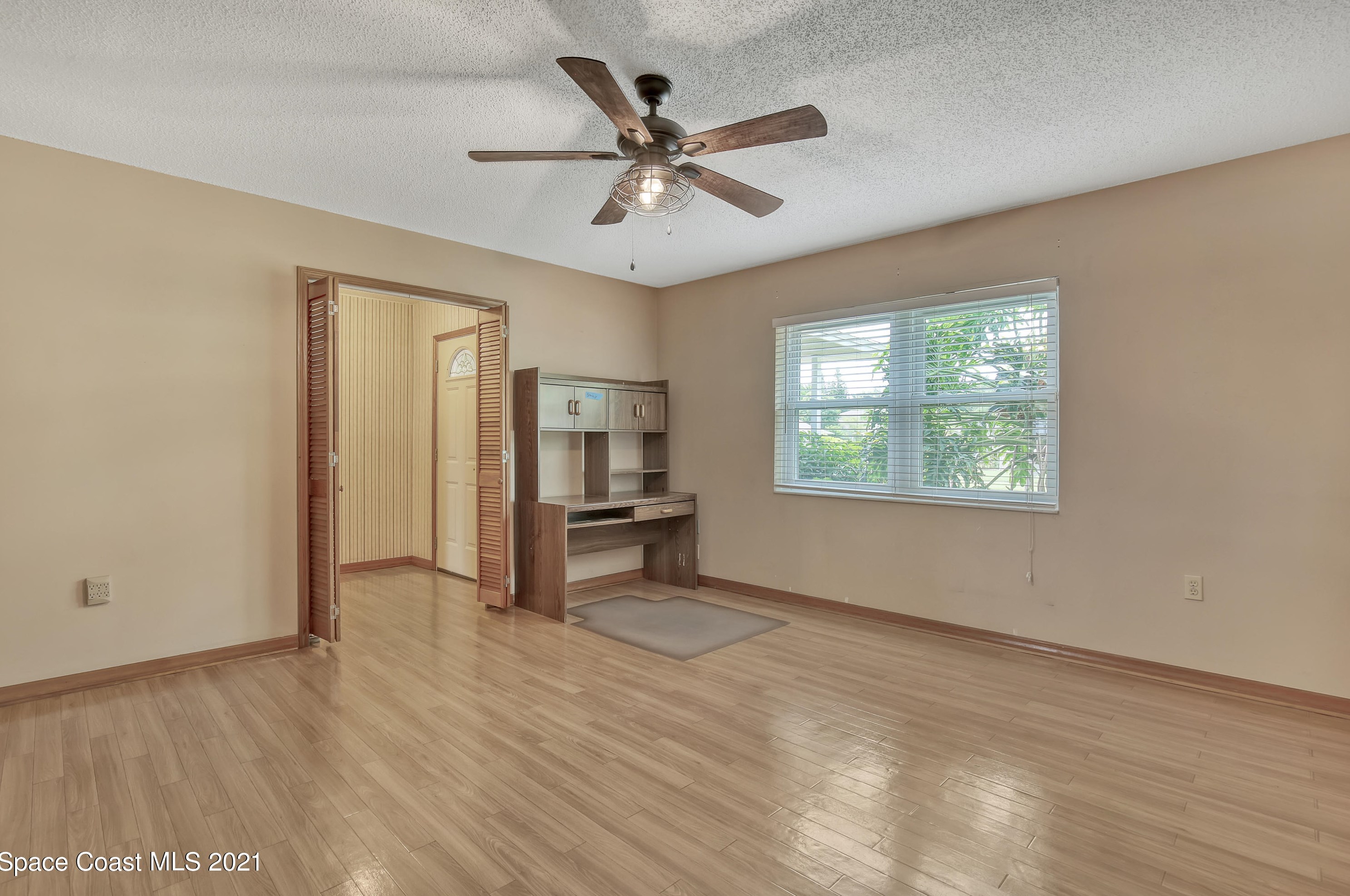 660 Oak Park Cir, Merritt Island FL  32953-4160 exterior