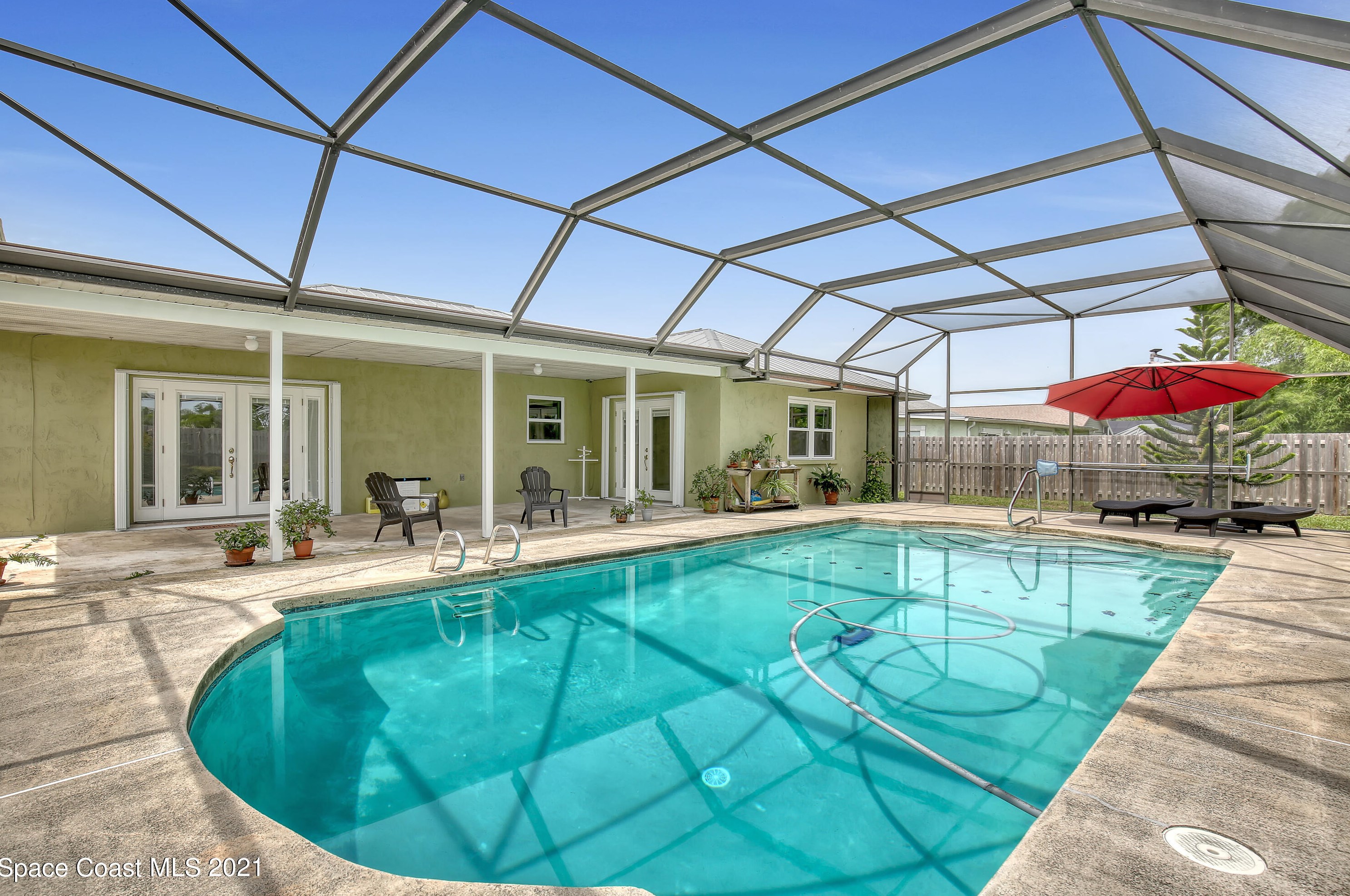 660 Oak Park Cir, Merritt Island FL  32953-4160 exterior