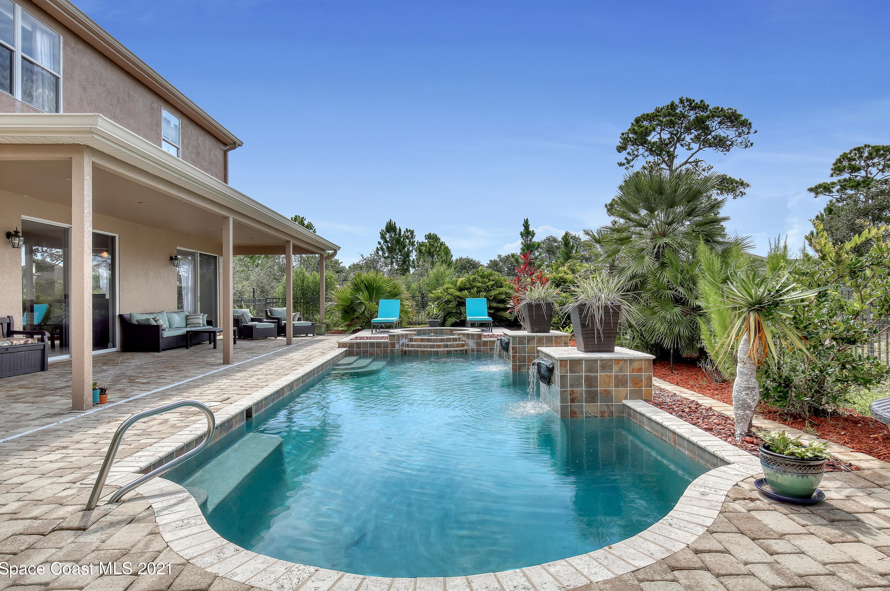 1209 Tipperary Dr, Melbourne FL  32940-6029 exterior