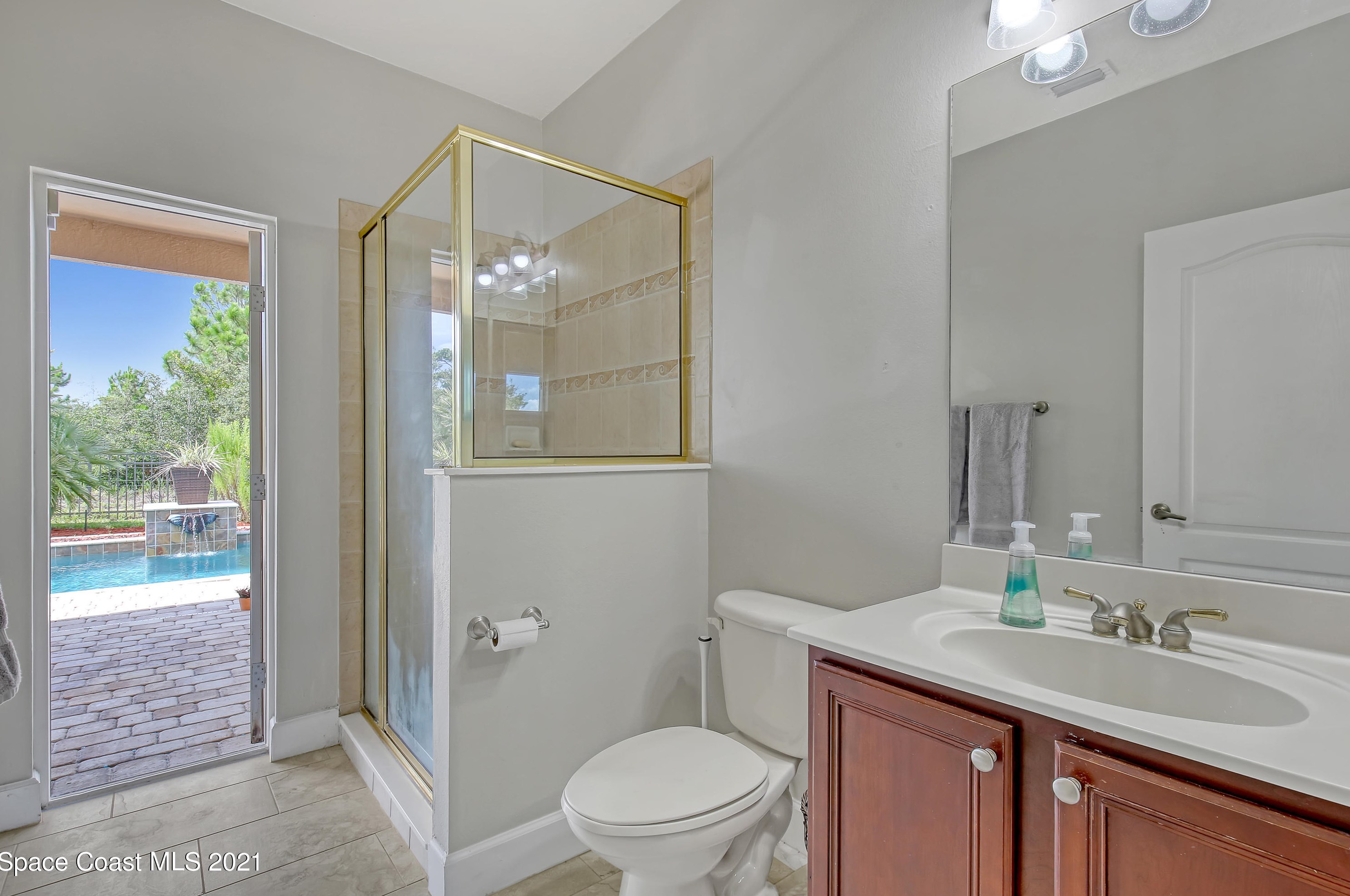 1209 Tipperary Dr, Melbourne FL  32940-6029 exterior