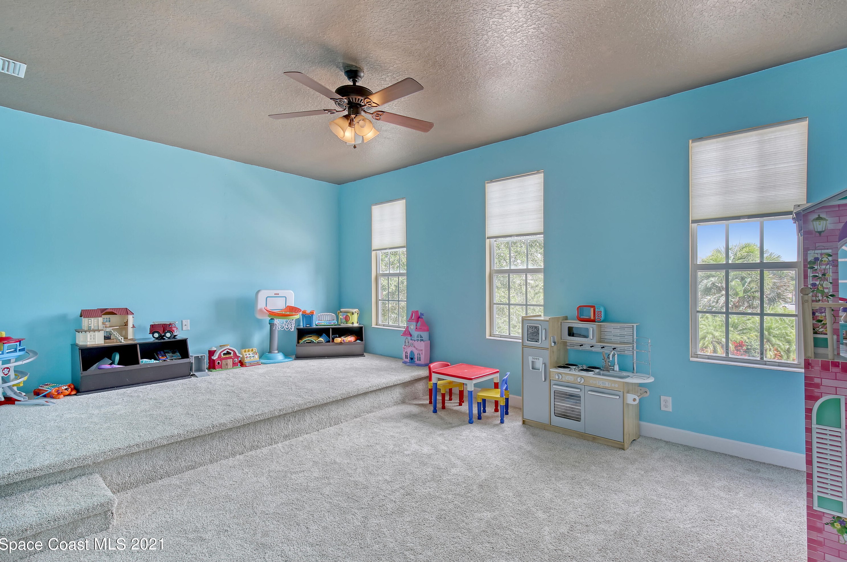 1209 Tipperary Dr, Melbourne FL  32940-6029 exterior