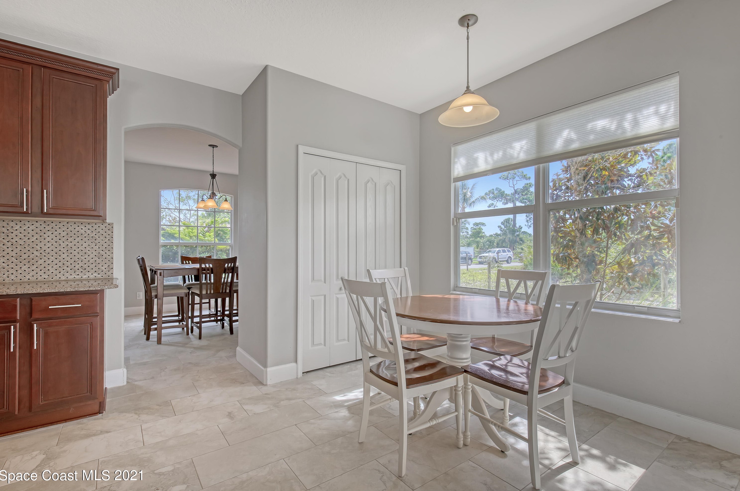 1209 Tipperary Dr, Melbourne FL  32940-6029 exterior