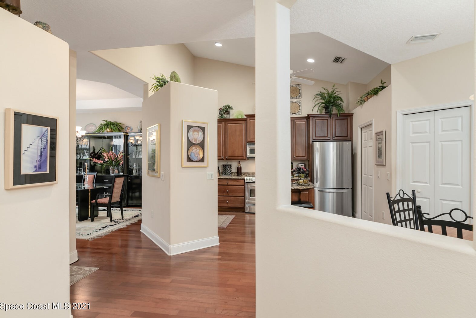 807 Veronica Ct, Melbourne FL  32937-4038 exterior