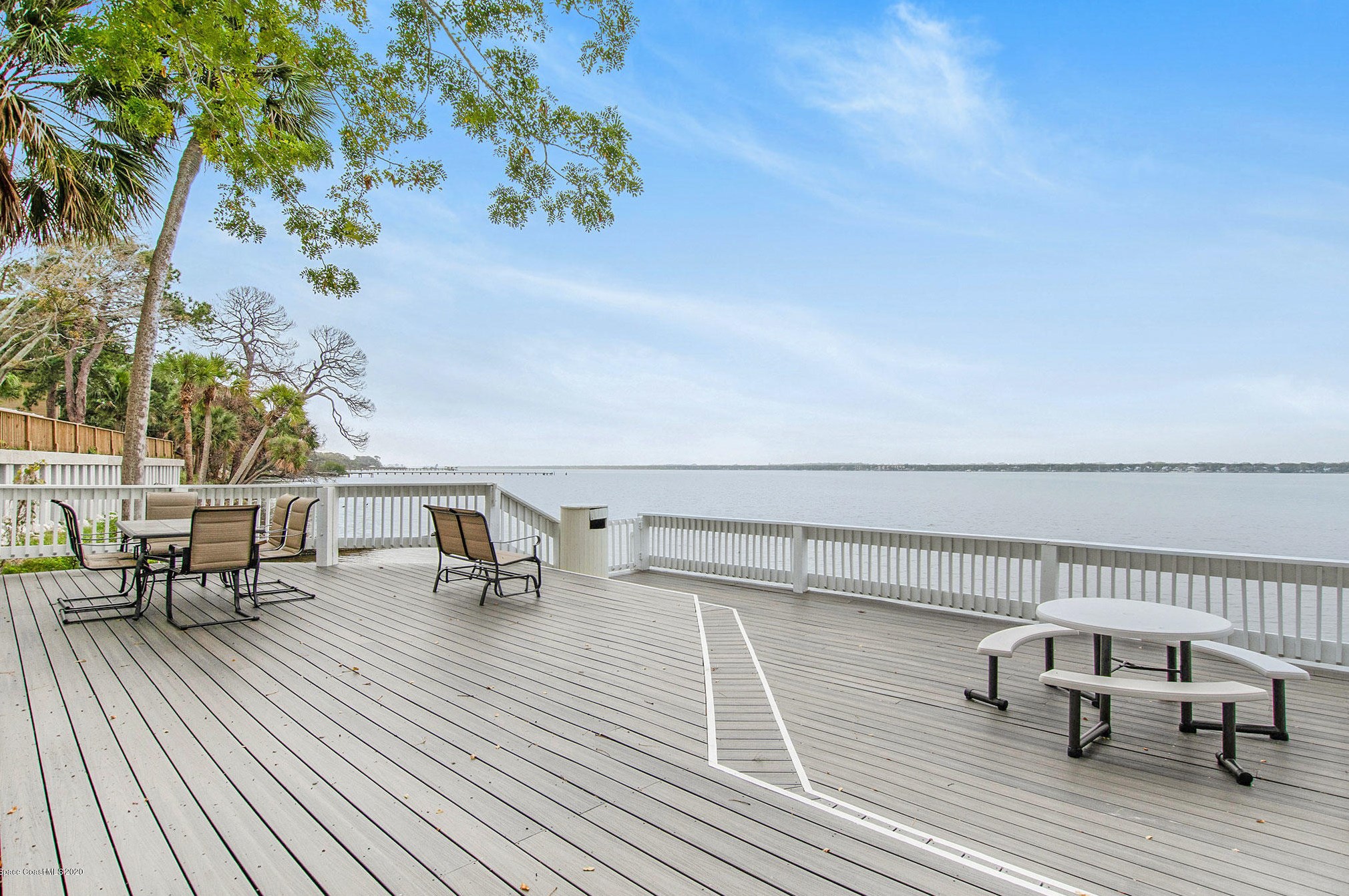225 S Tropical Trail #322, Merritt Island, FL 32952