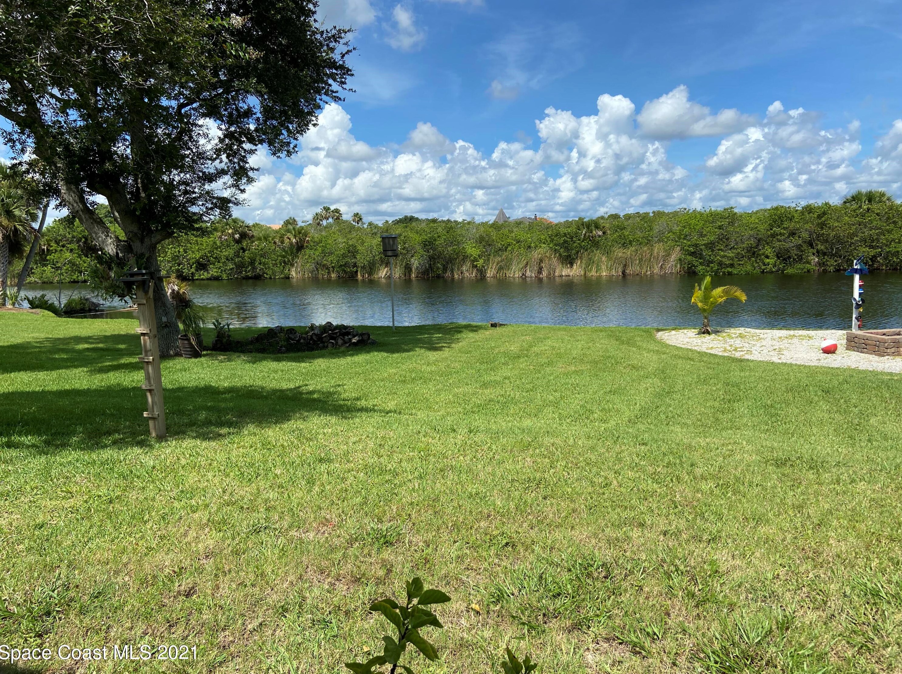 4785 Navaho Trl, Merritt Island FL  32953-7825 exterior