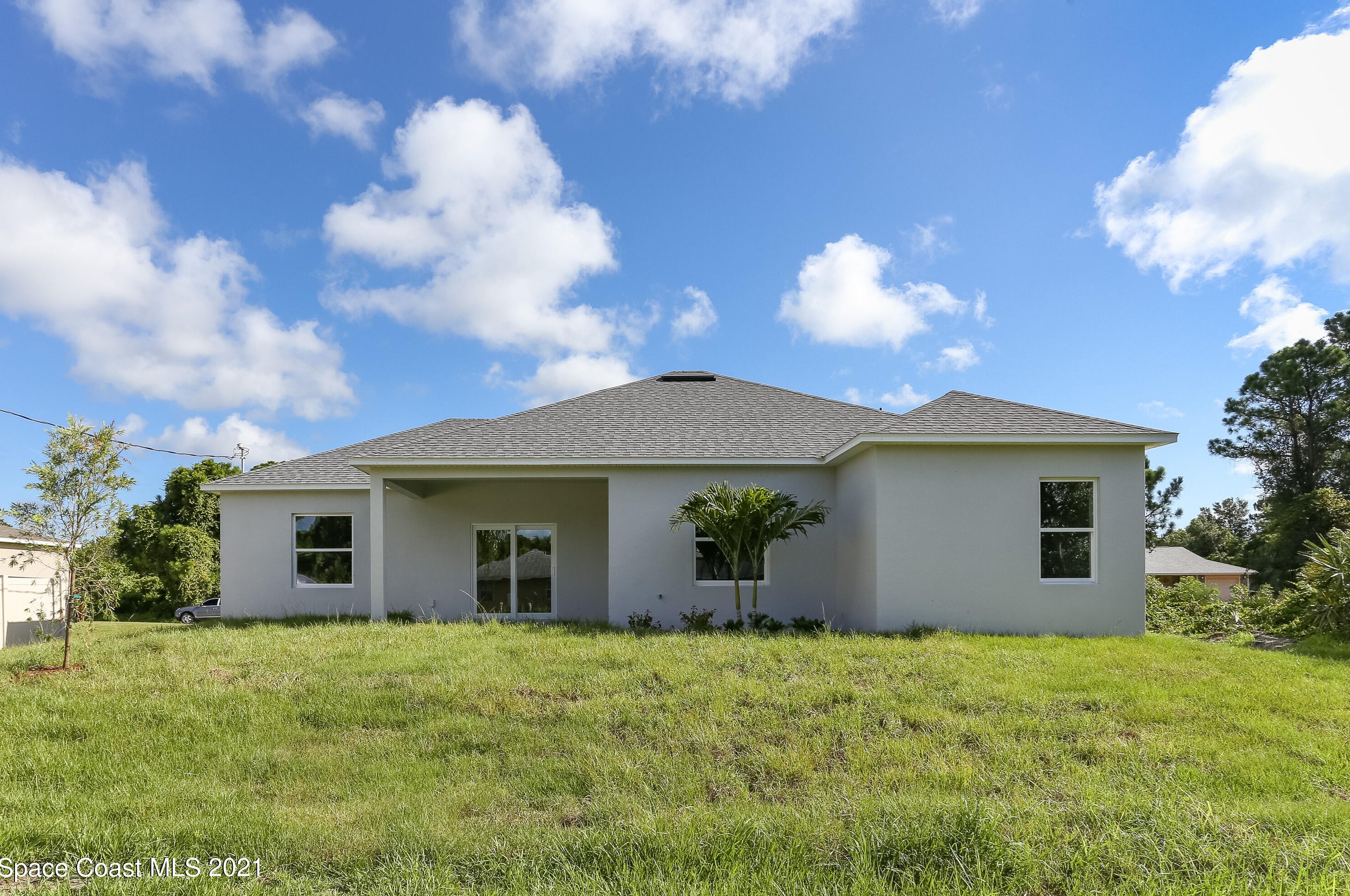 1646 Painter St, Melbourne FL 32909-5654 exterior