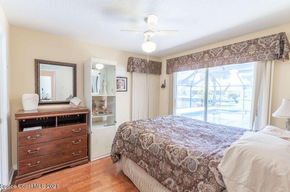 2455 Palm Lake Dr, Merritt Island FL  32952-5410 exterior