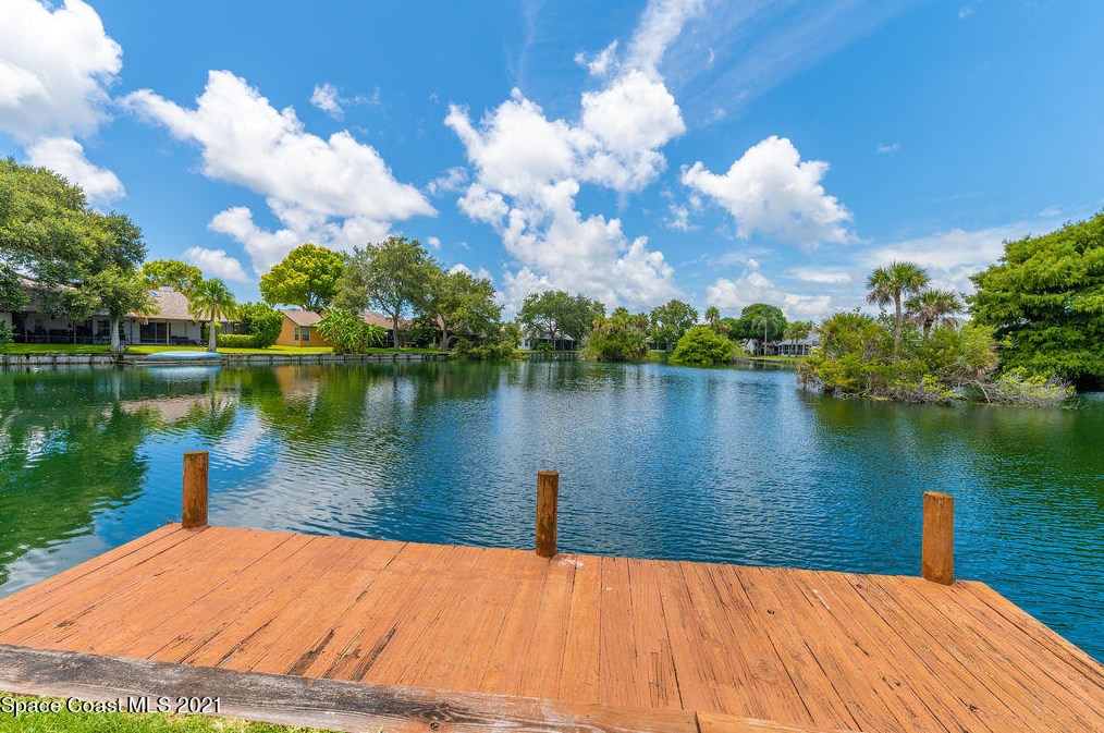 2455 Palm Lake Dr, Merritt Island FL  32952-5410 exterior