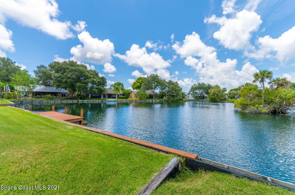 2455 Palm Lake Dr, Merritt Island FL  32952-5410 exterior