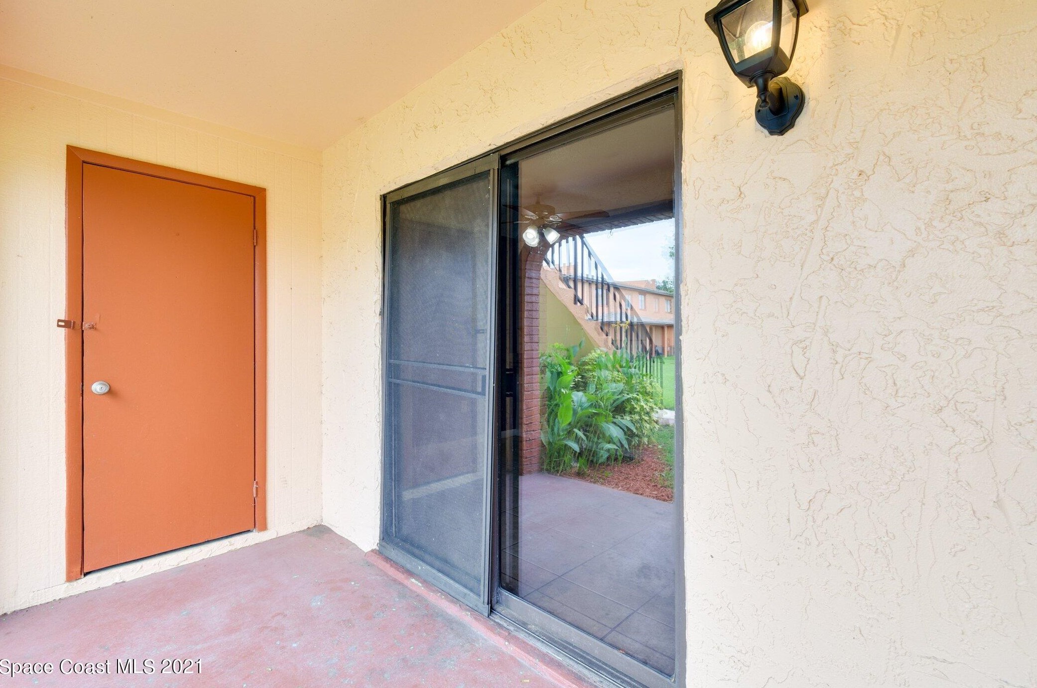 137 San Juan Cir, Melbourne FL 32935-5417 exterior