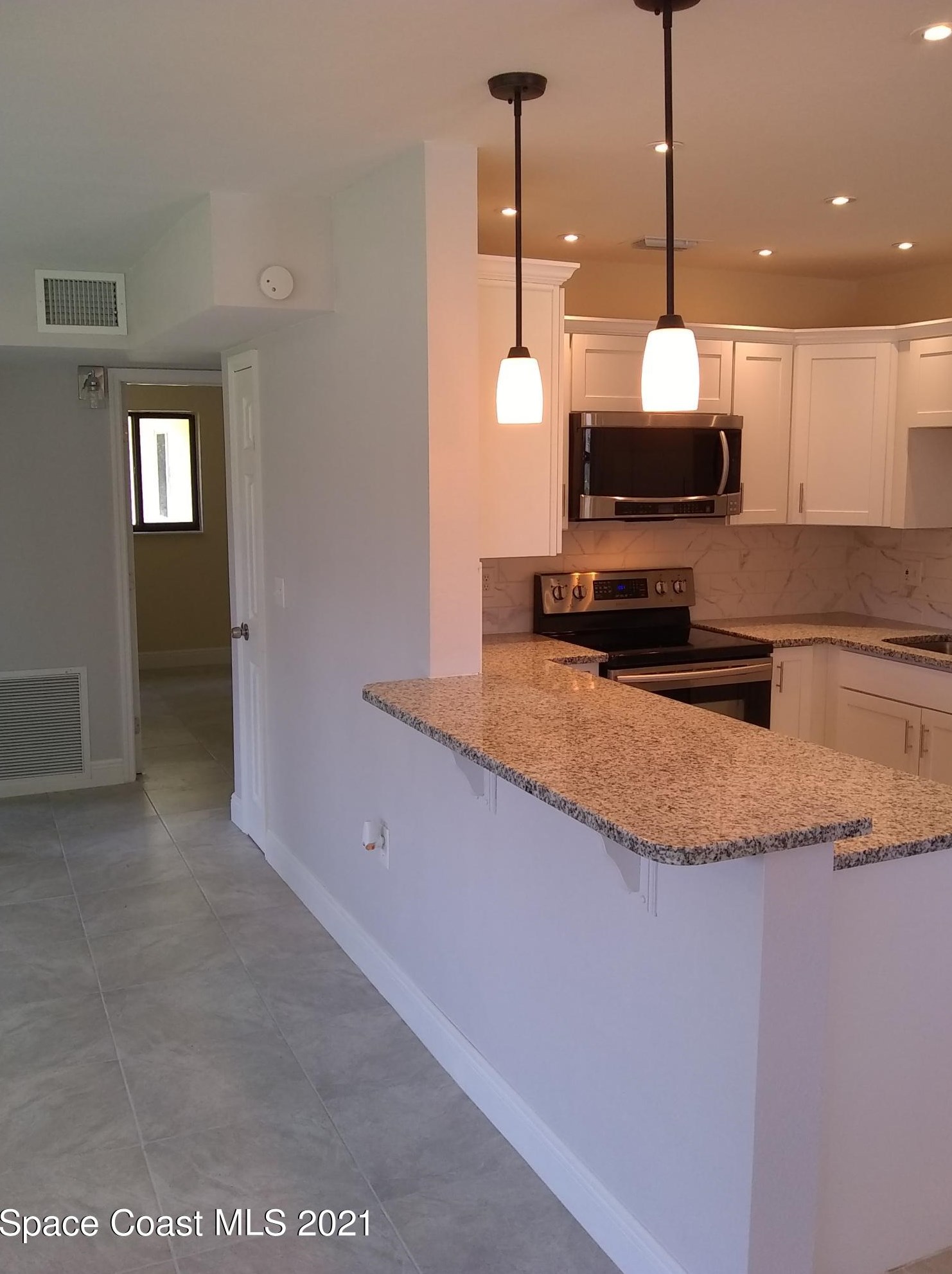 576 Lincoln Ave, Merritt Island, FL 32953