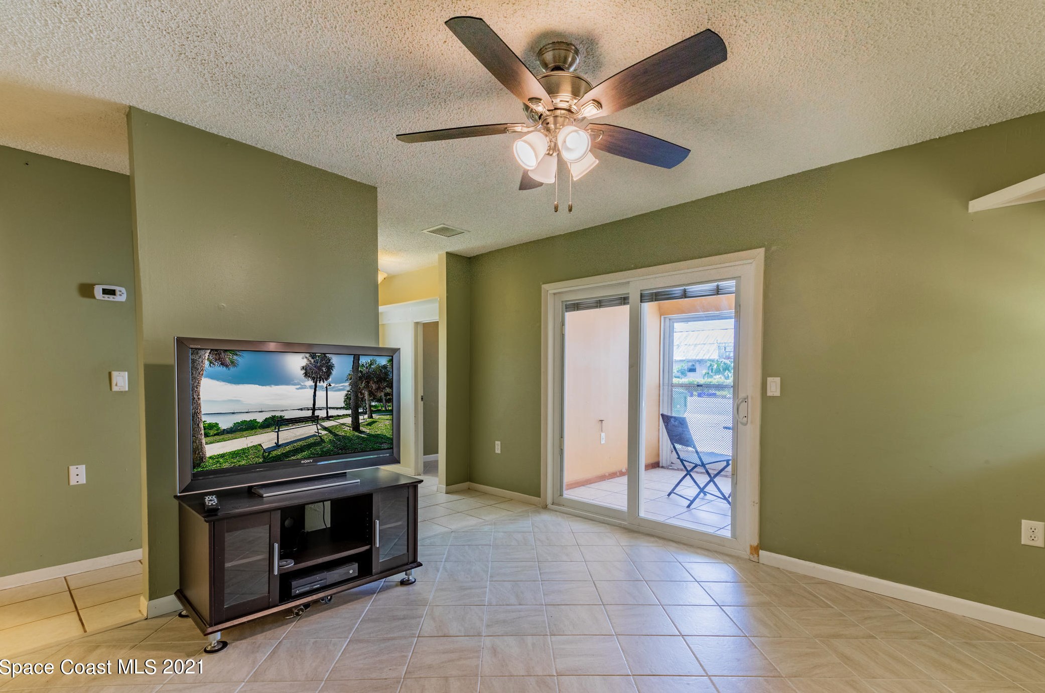 2250 Pineapple Ave, Melbourne FL 32935-6640 exterior