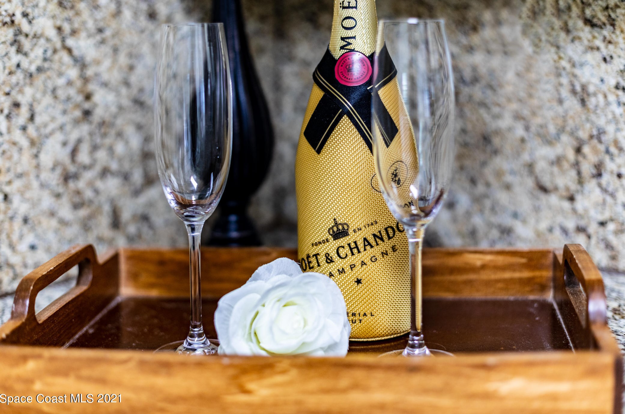 2250 Pineapple Ave, Melbourne FL 32935-6640 exterior