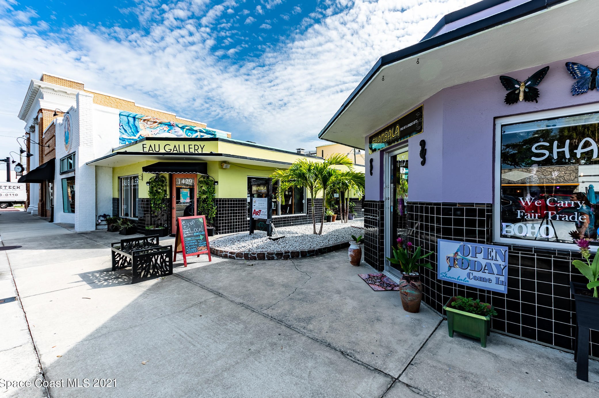 2250 Pineapple Ave, Melbourne FL 32935-6640 exterior