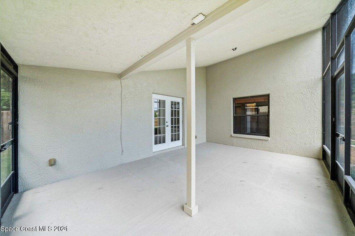 1772 Clover Cir, Melbourne FL  32935-5582 exterior