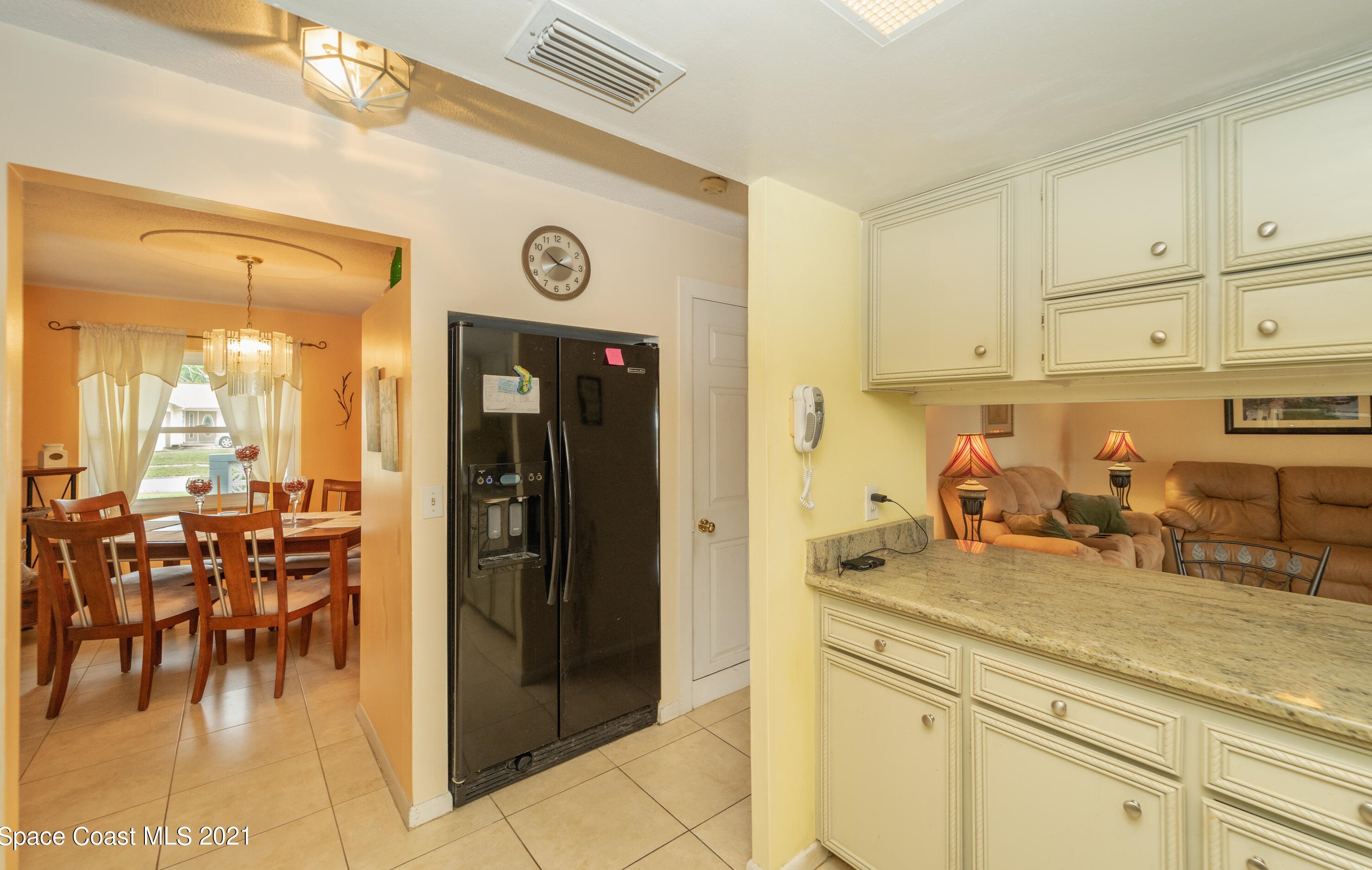 1415 Central Ave, Merritt Island FL 32952-5634 exterior