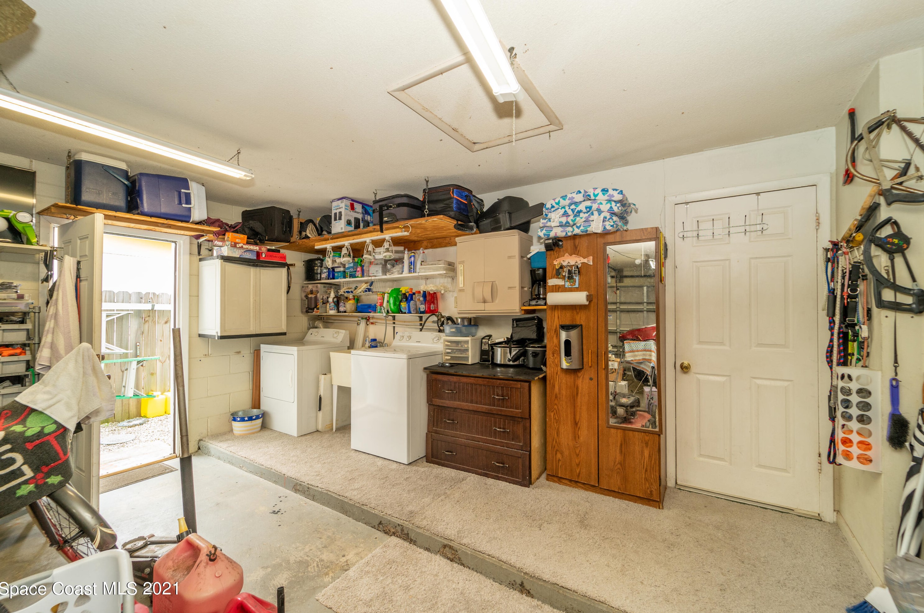 1415 Central Ave, Merritt Island FL 32952-5634 exterior