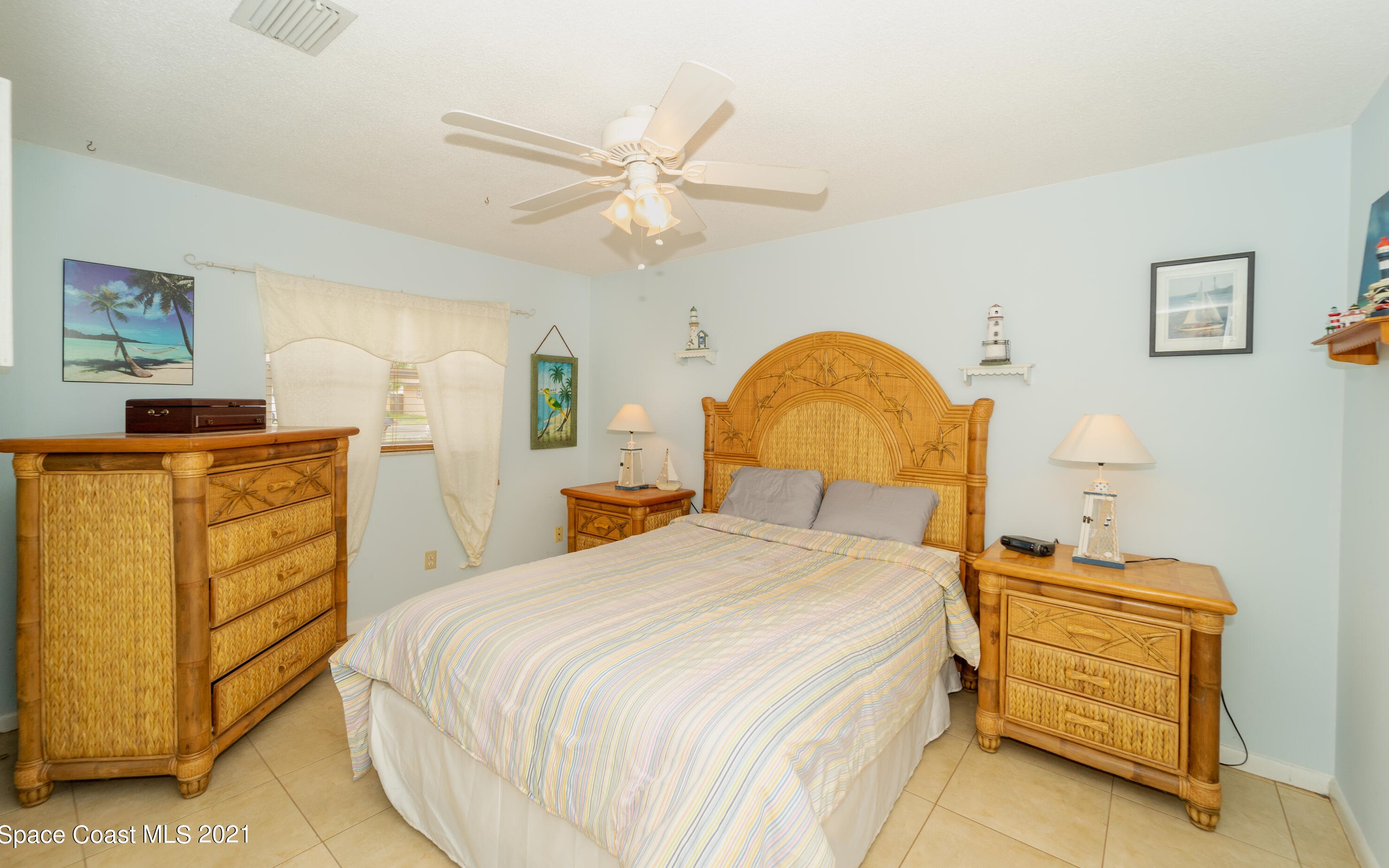 1415 Central Ave, Merritt Island FL 32952-5634 exterior