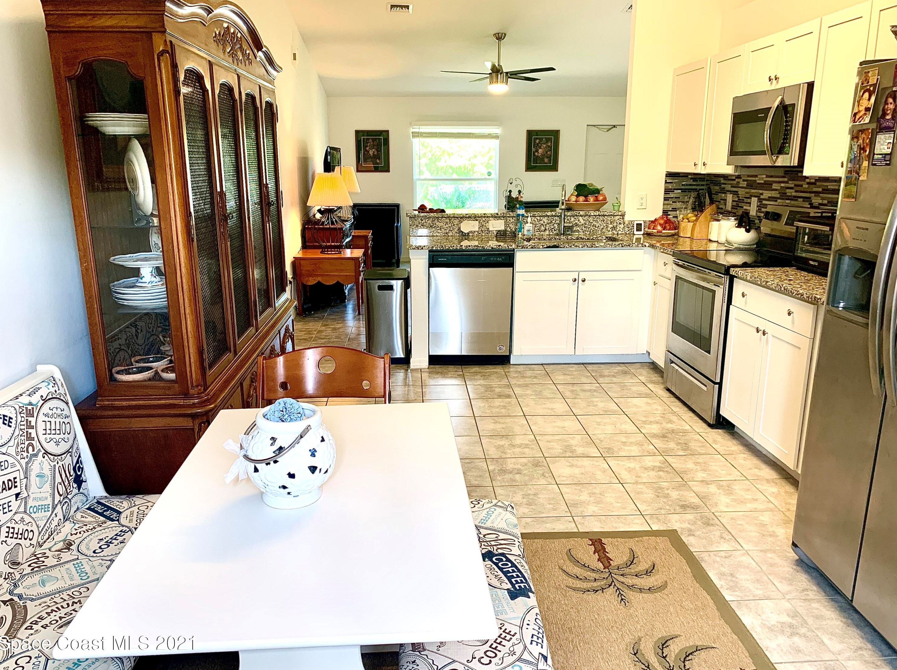 1135 17 Pl, Vero Beach FL 32960-3648 exterior