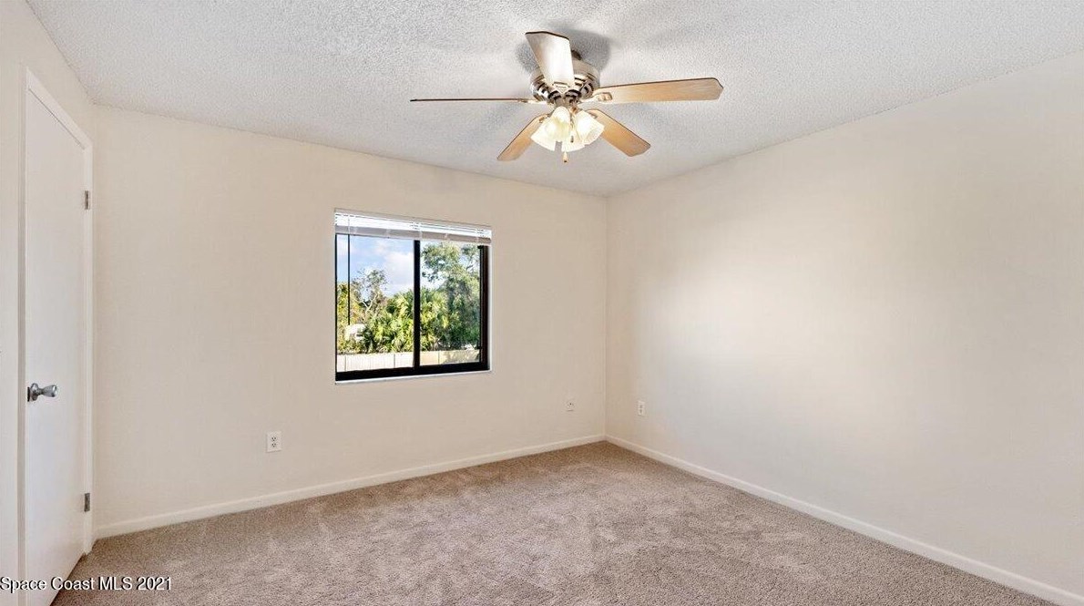 156 San Juan Cir, Melbourne FL 32935-5422 exterior