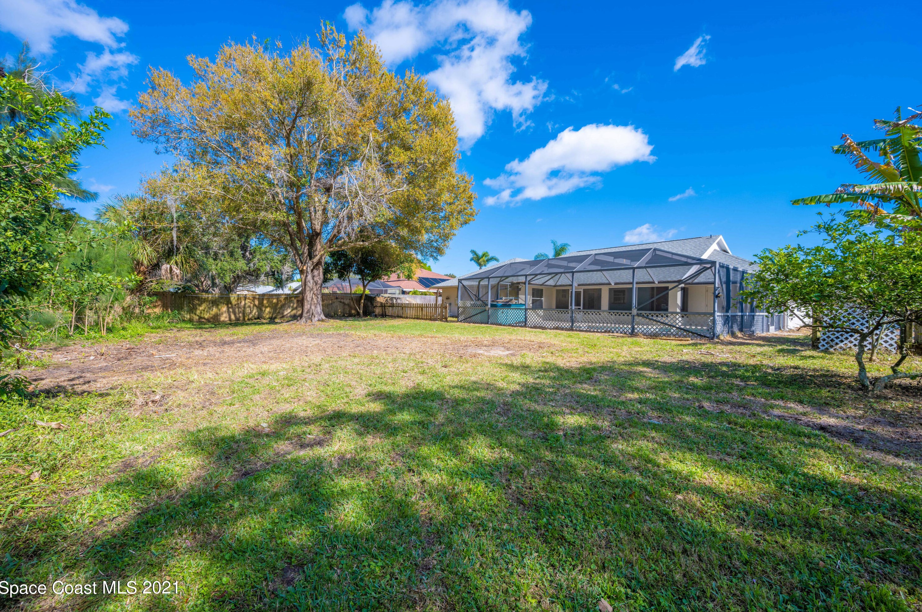 3410 Biscayne Dr, Merritt Island FL 32953-8335 exterior