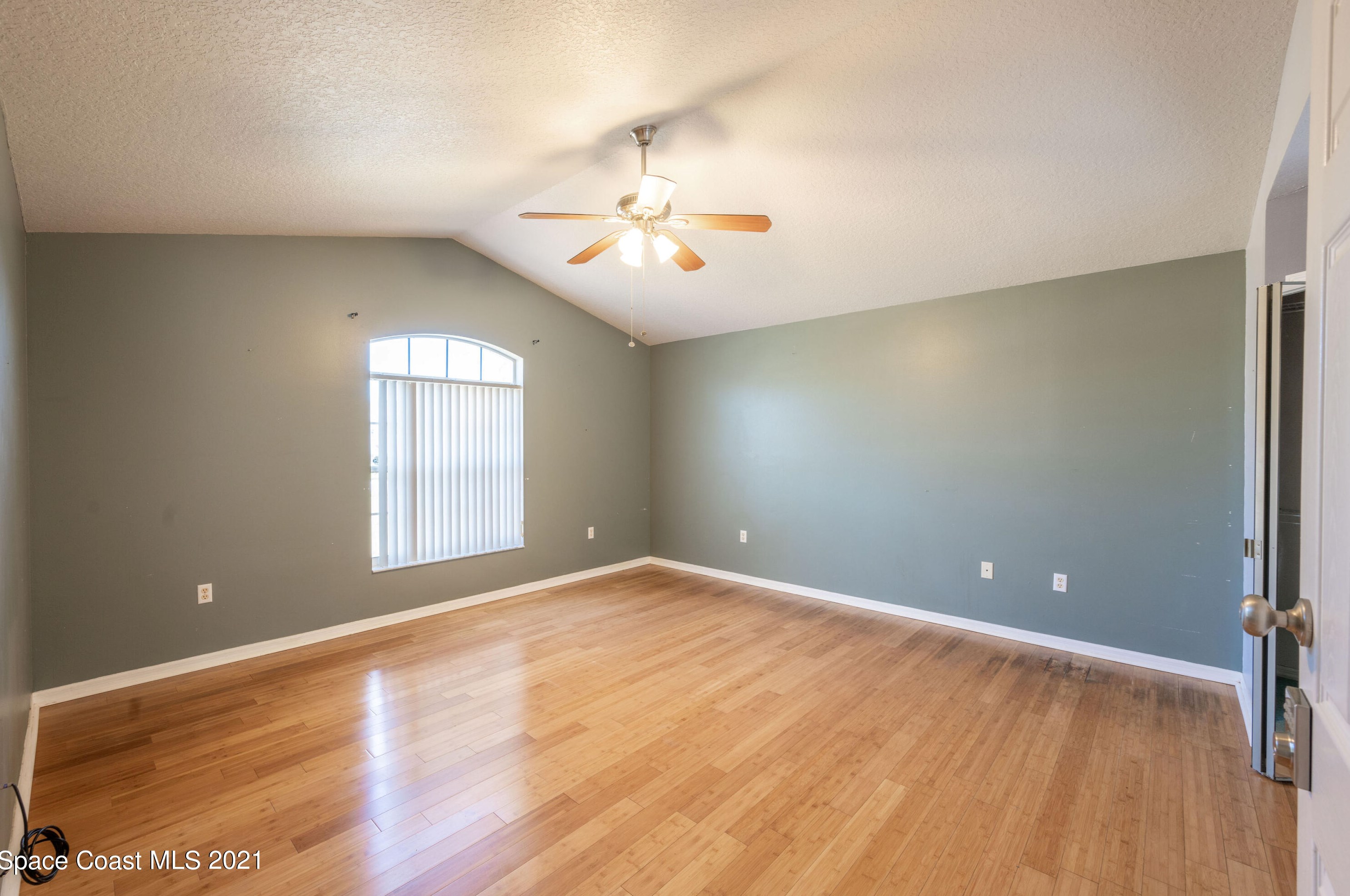 3410 Biscayne Dr, Merritt Island FL 32953-8335 exterior