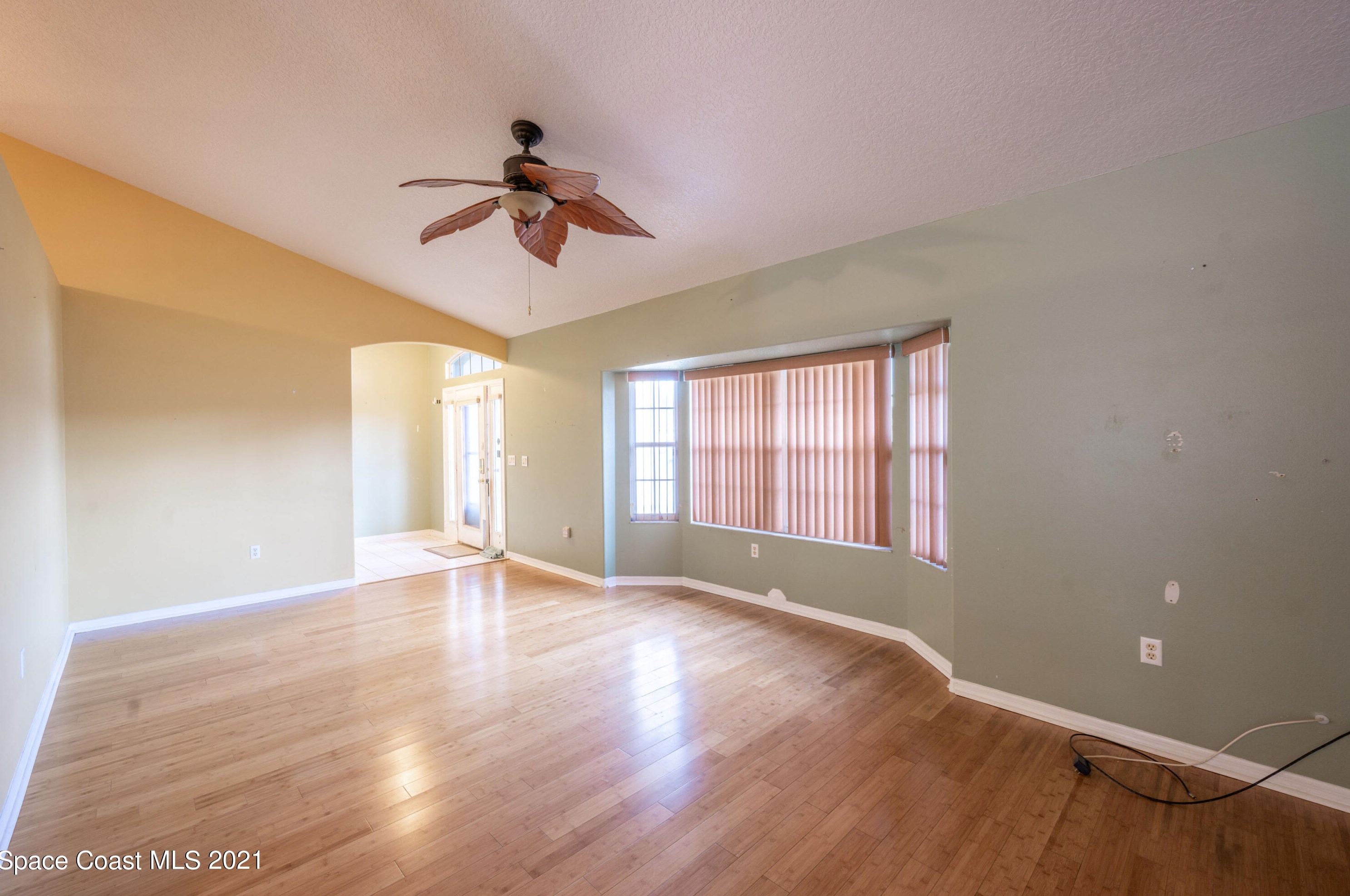 3410 Biscayne Dr, Merritt Island FL 32953-8335 exterior