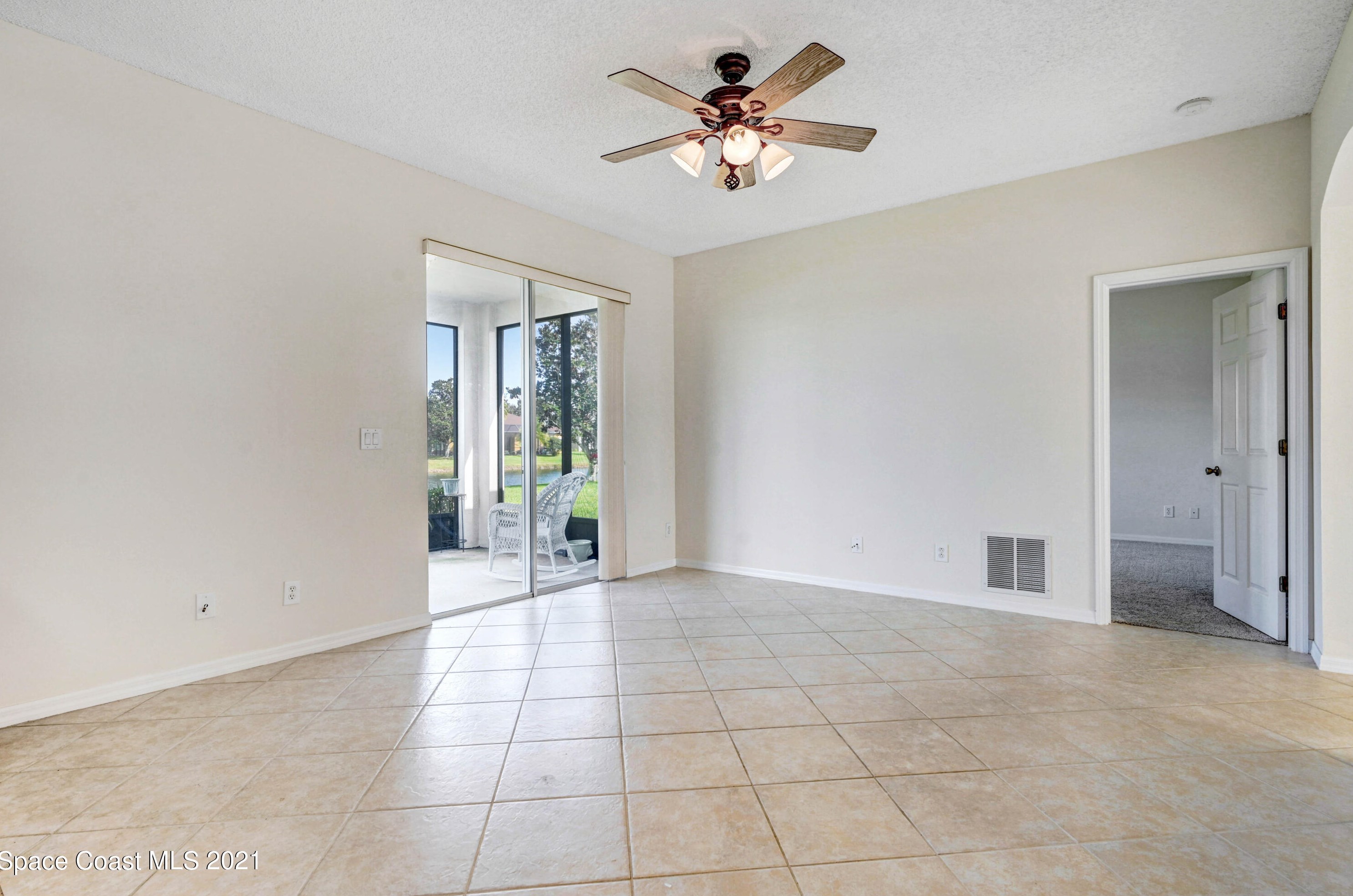 1475 Knoll Ridge Dr, Melbourne FL  32940-6357 exterior