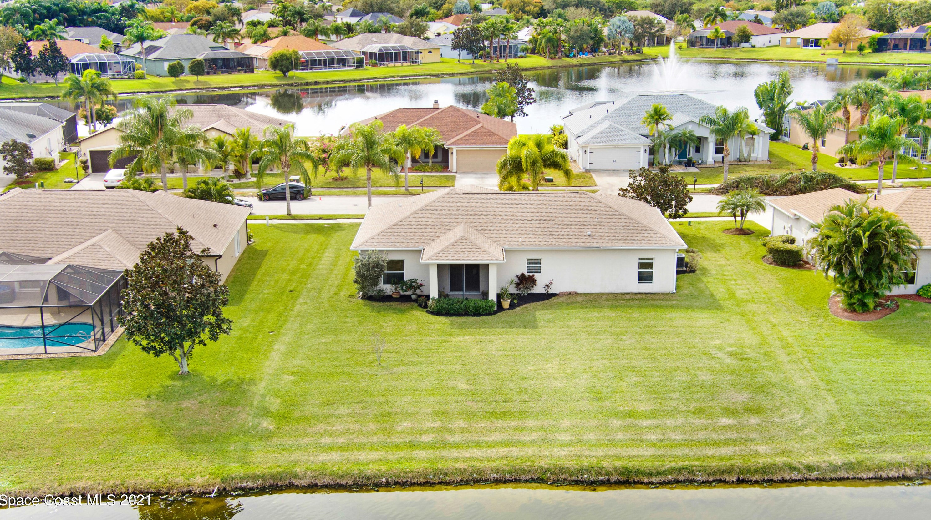 1475 Knoll Ridge Dr, Melbourne FL  32940-6357 exterior