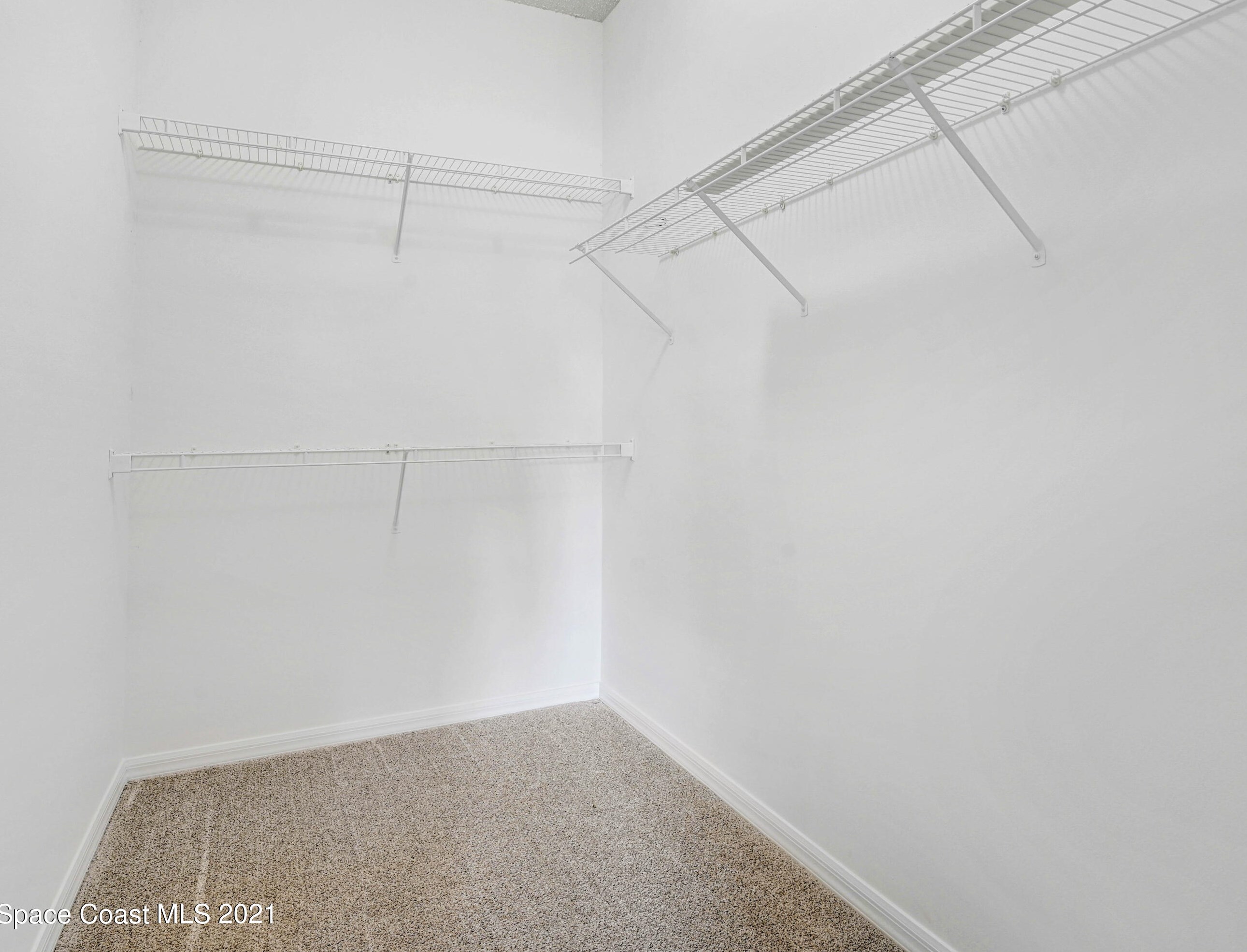 1475 Knoll Ridge Dr, Melbourne FL  32940-6357 exterior