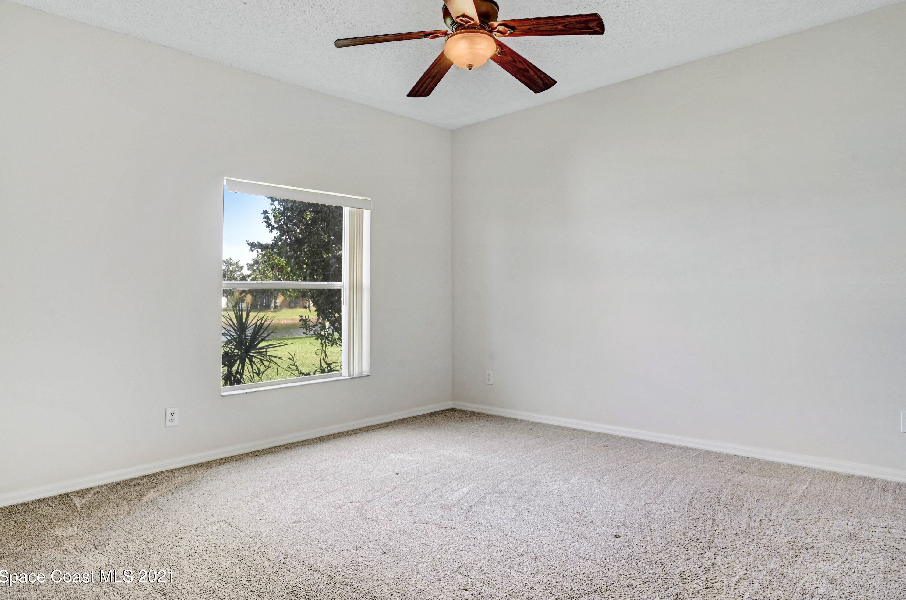 1475 Knoll Ridge Dr, Melbourne FL  32940-6357 exterior