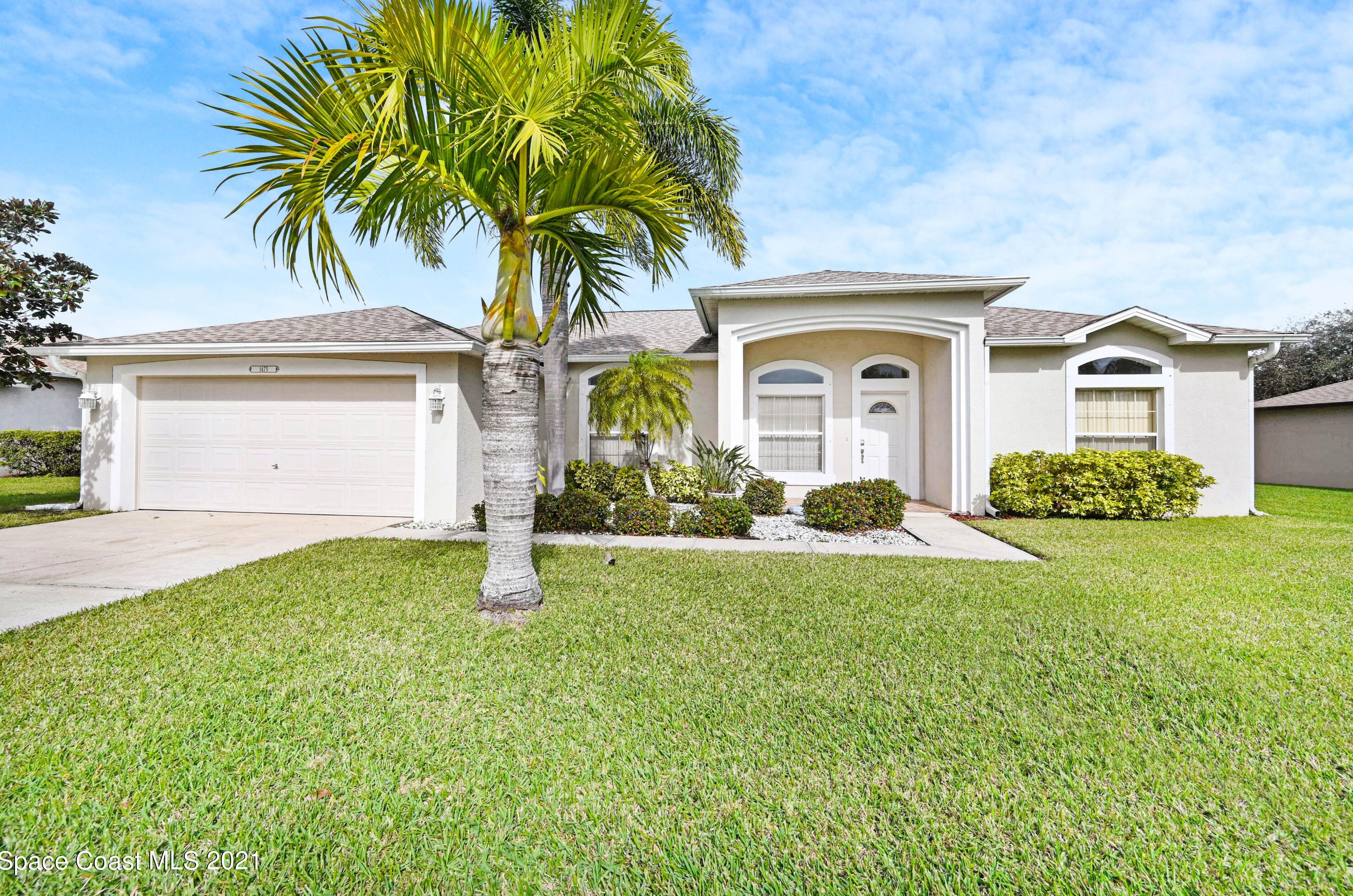 1475 Knoll Ridge Dr, Melbourne FL  32940-6357 exterior