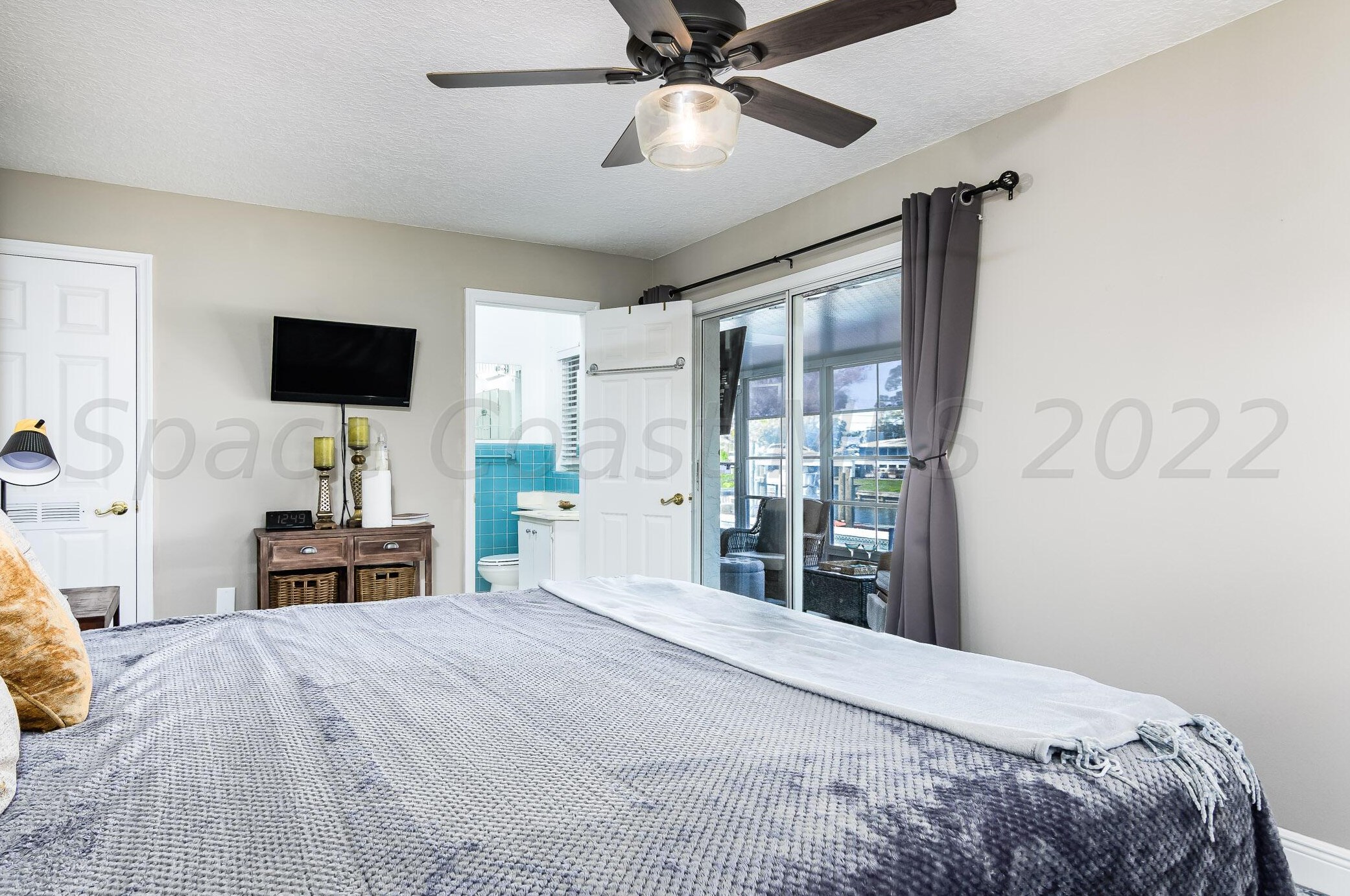 1624 Shore Dr, Merritt Island FL  32952-5616 exterior