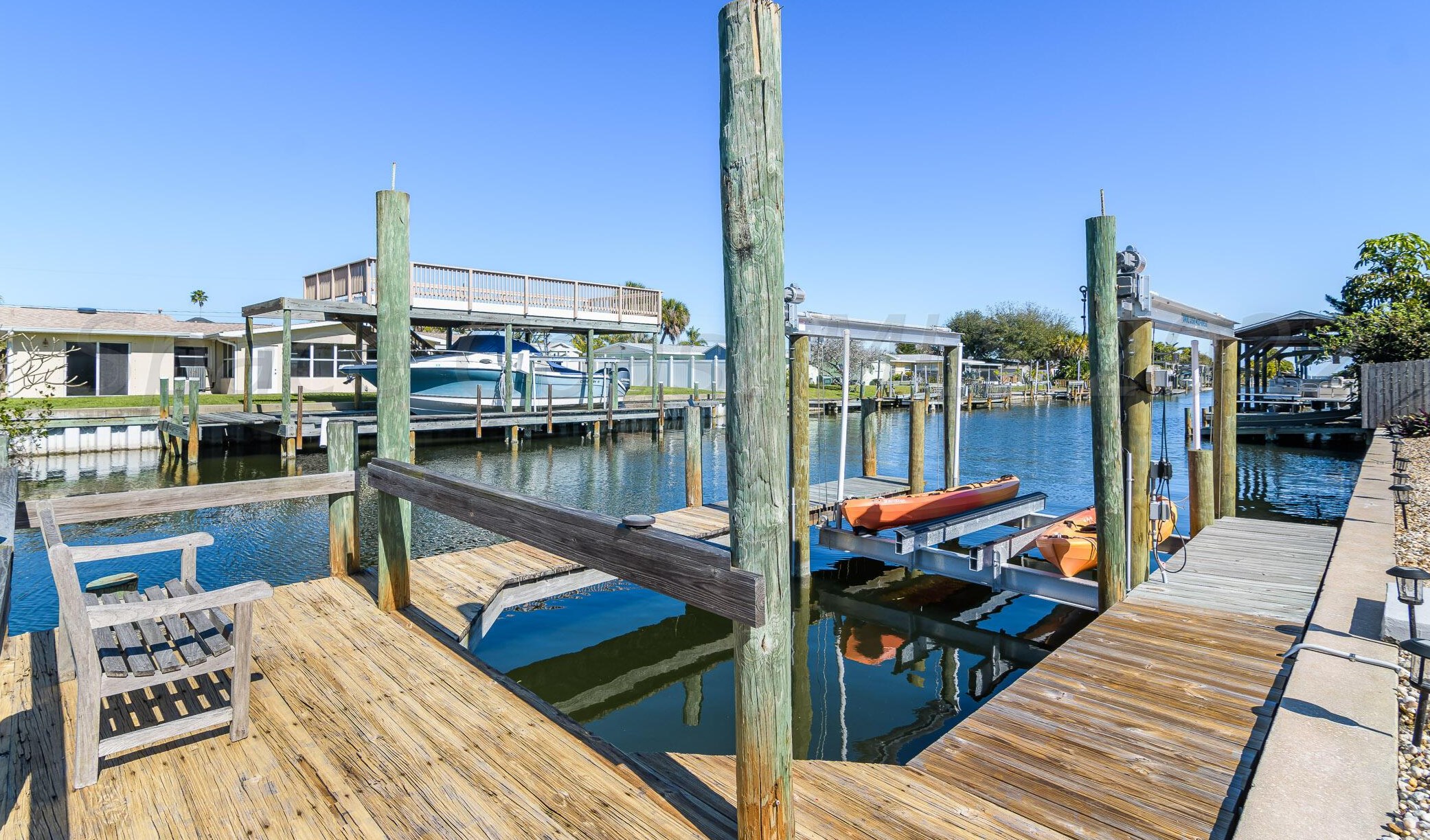 1624 Shore Dr, Merritt Island FL  32952-5616 exterior