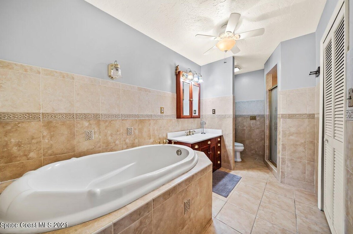 650 Jillotus St, Merritt Island FL 32952-5234 exterior